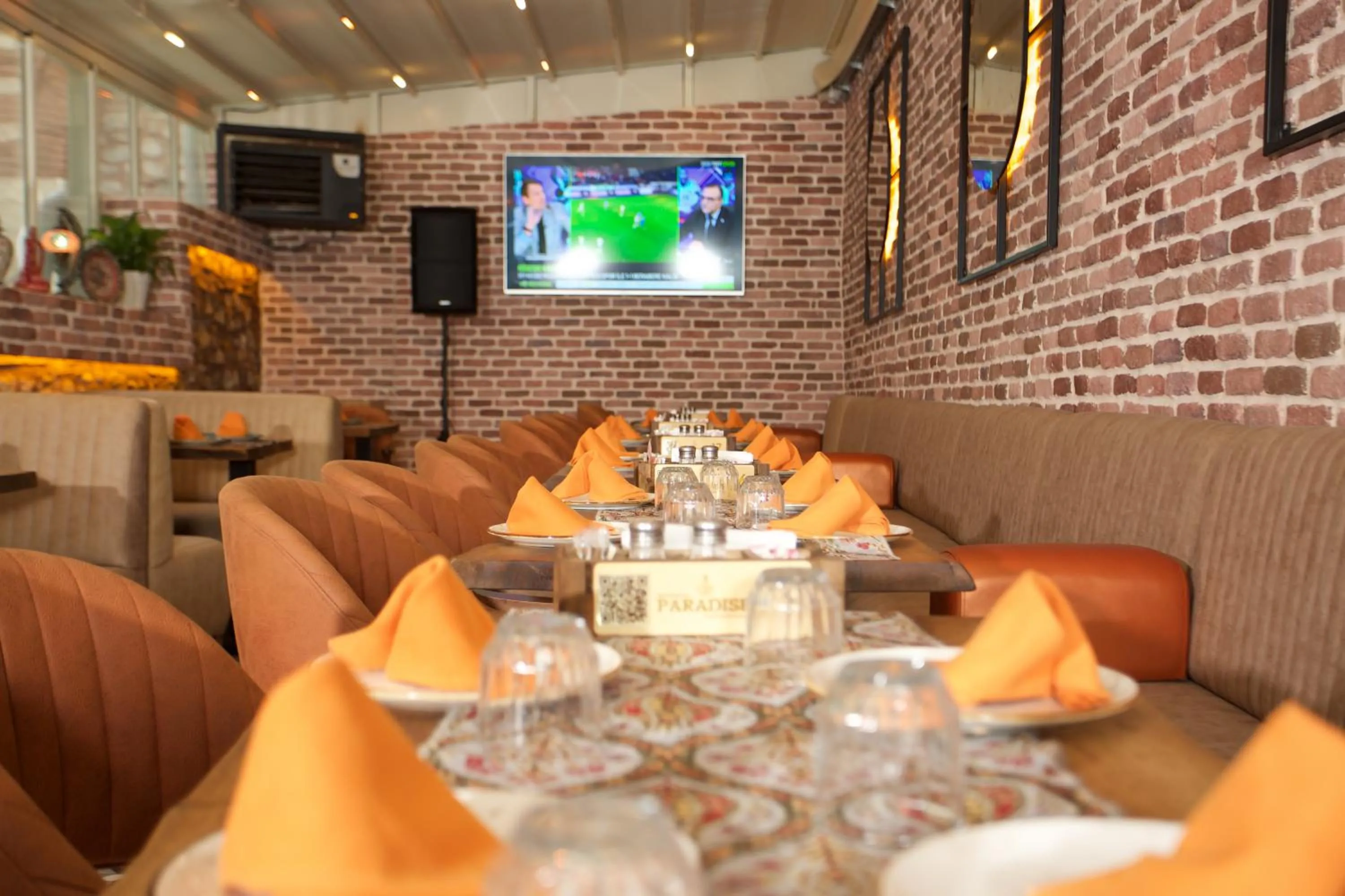 Restaurant/places to eat in La Vida Old City Hotel