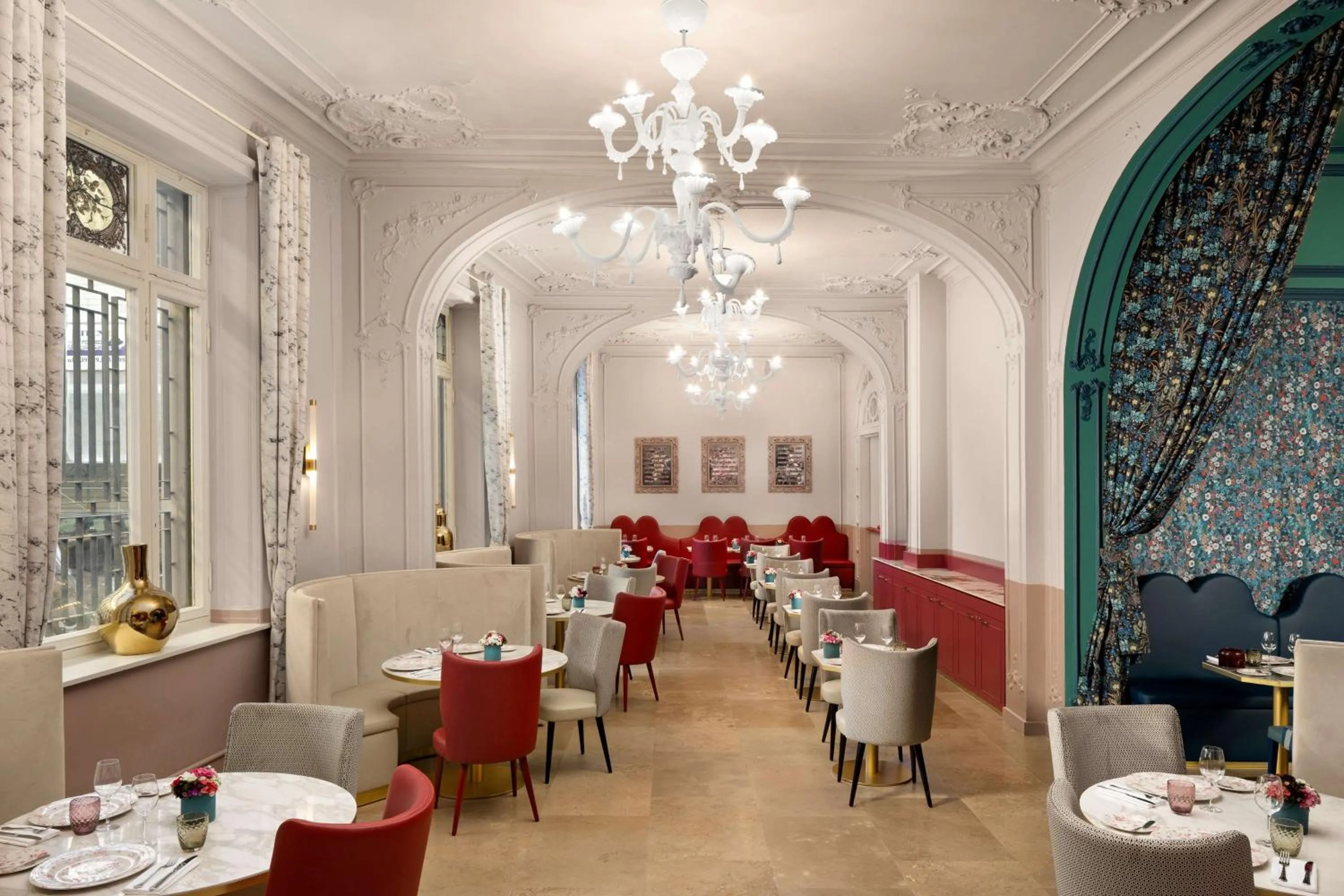 Restaurant/places to eat in Anglo American Hotel Florence, Curio Collection By Hilton