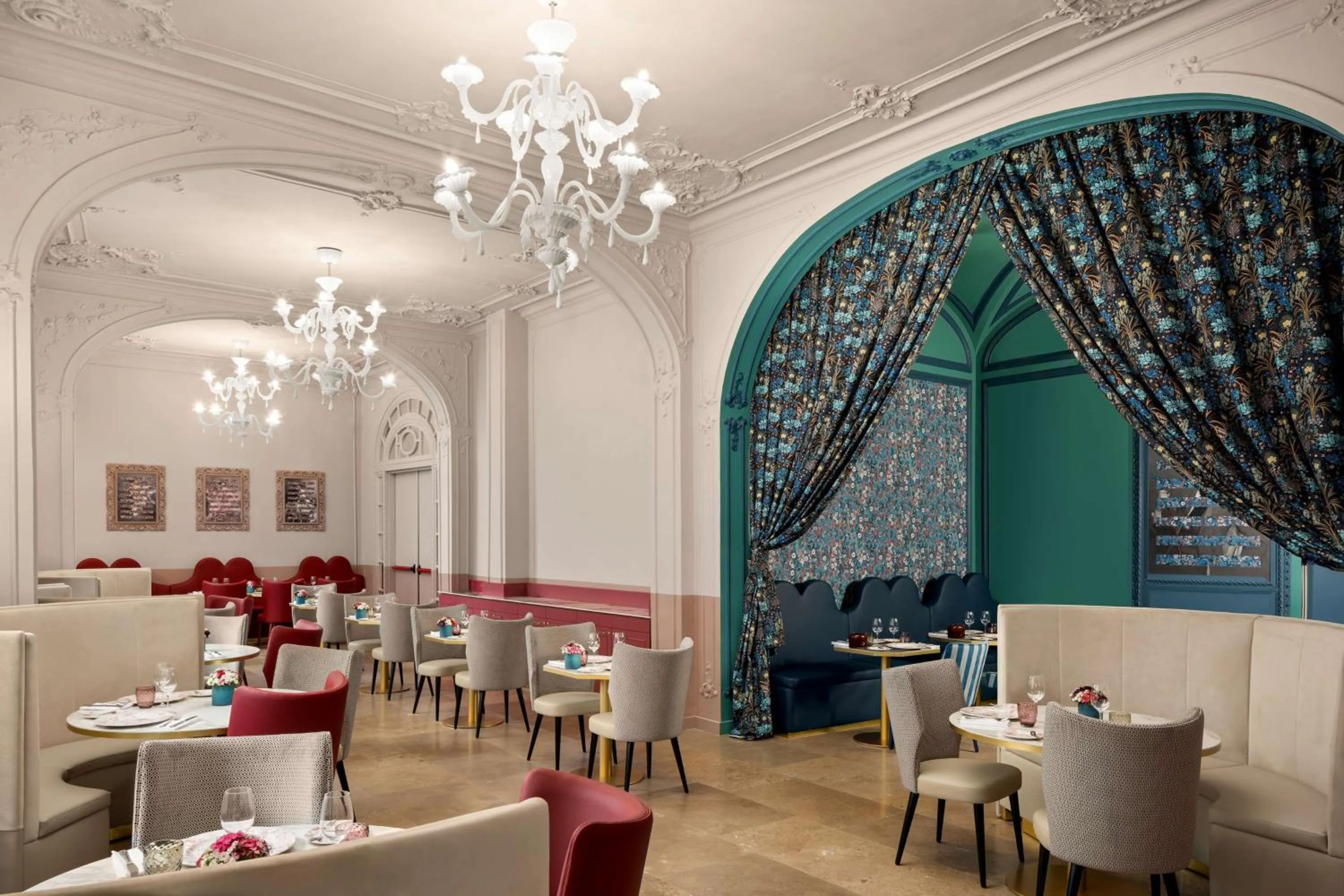 Restaurant/places to eat in Anglo American Hotel Florence, Curio Collection By Hilton