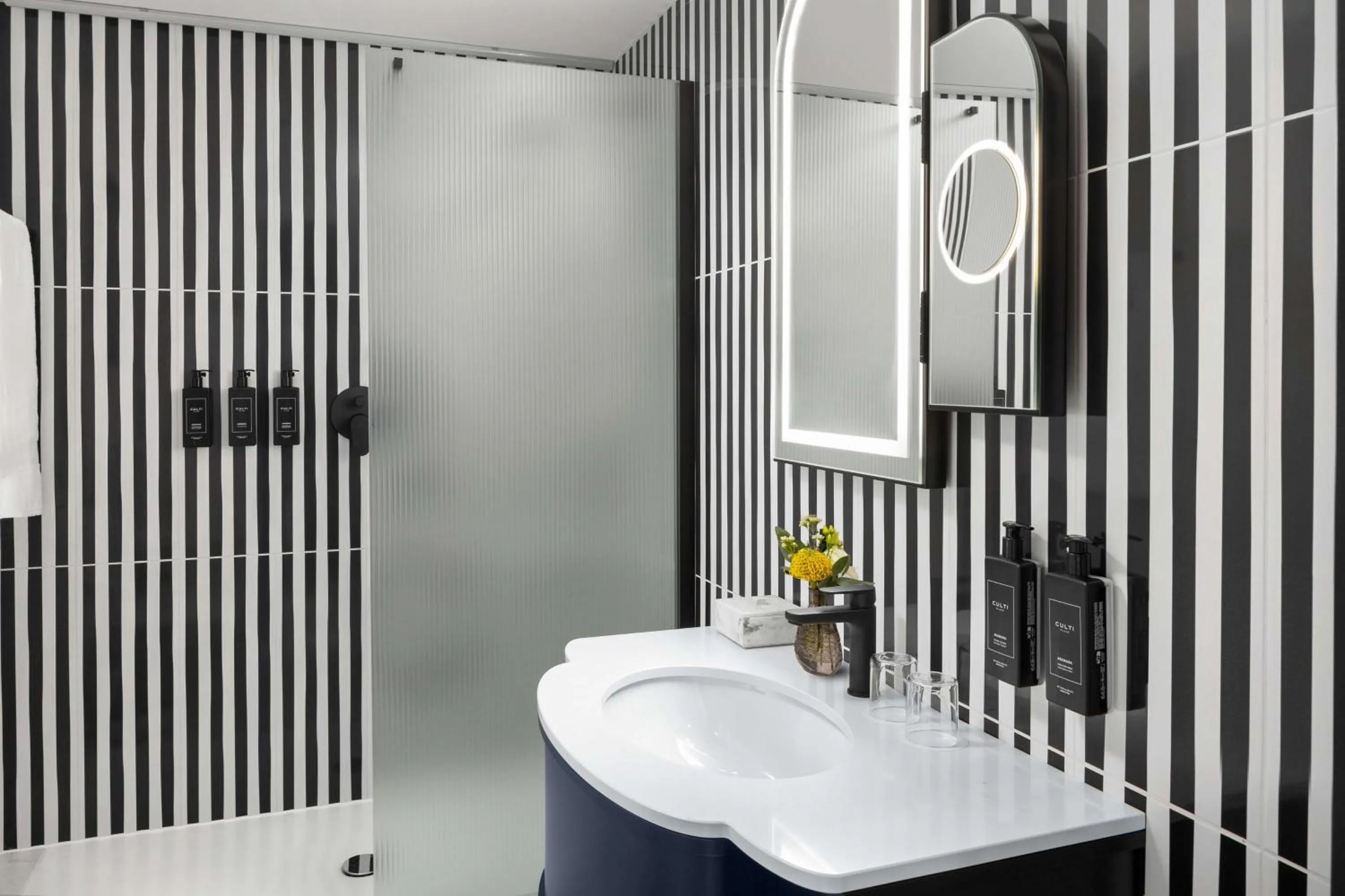 Bathroom in Anglo American Hotel Florence, Curio Collection By Hilton