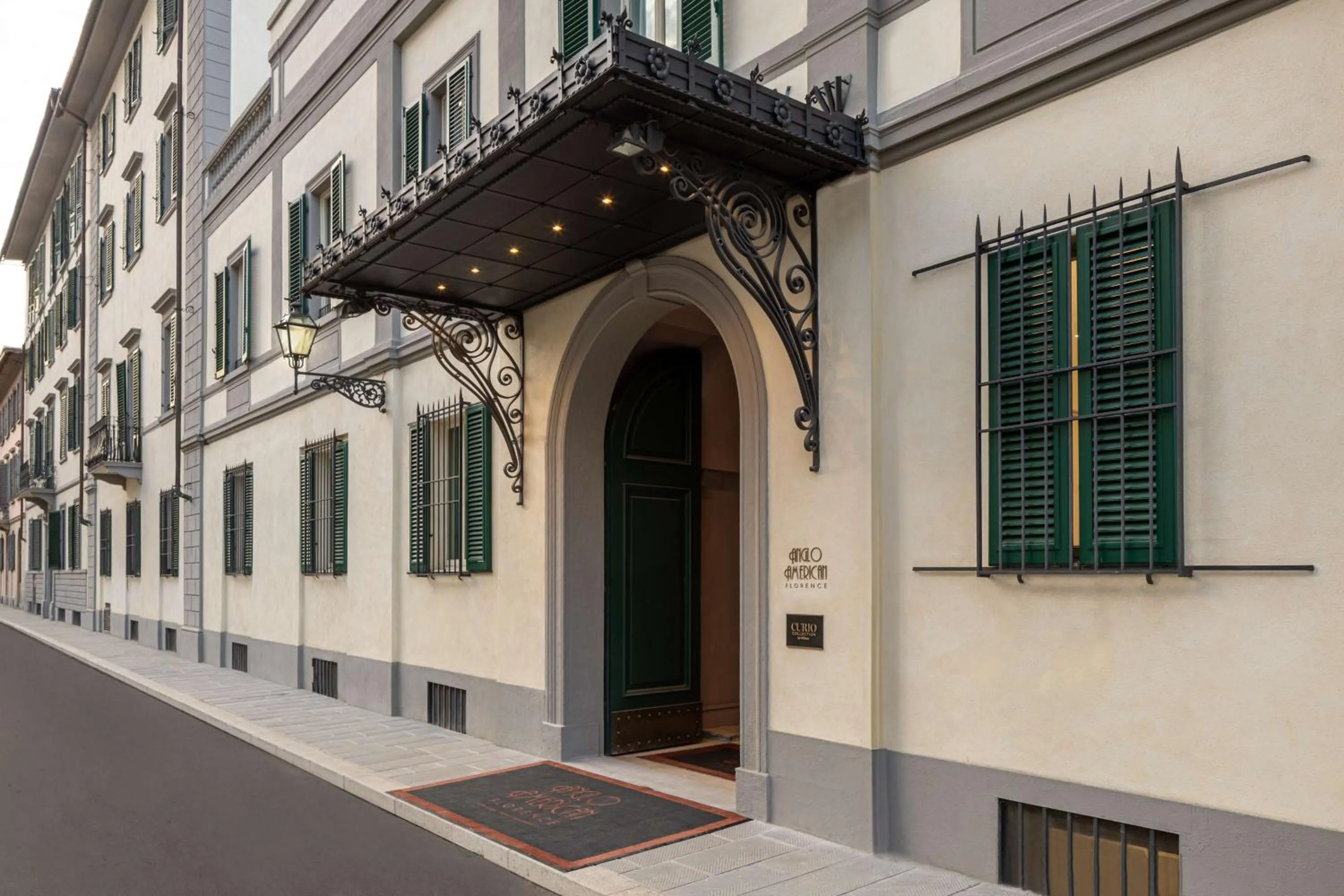 Property building in Anglo American Hotel Florence, Curio Collection By Hilton