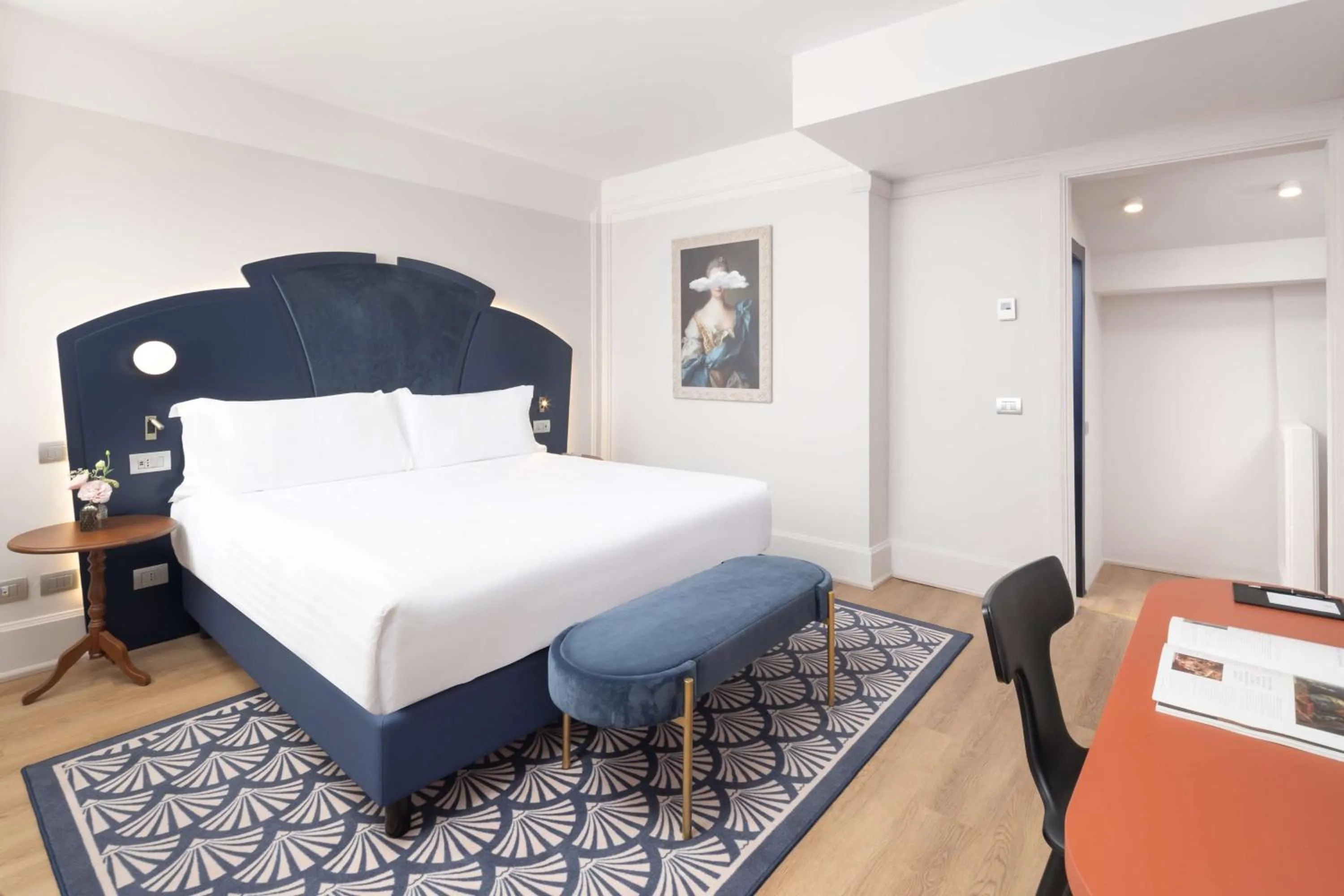 Bed in Anglo American Hotel Florence, Curio Collection By Hilton