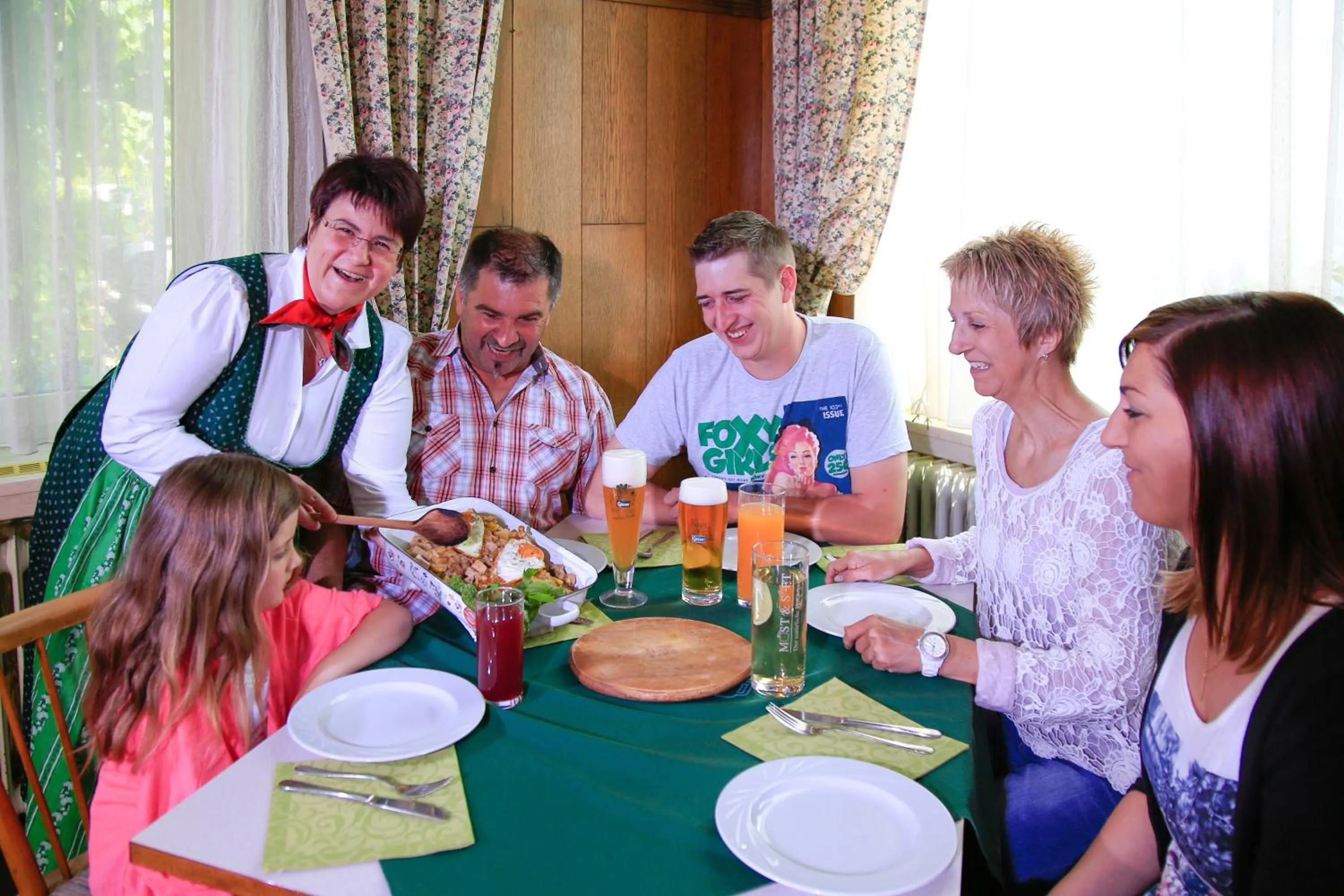 Restaurant/places to eat in Gasthof Franzl