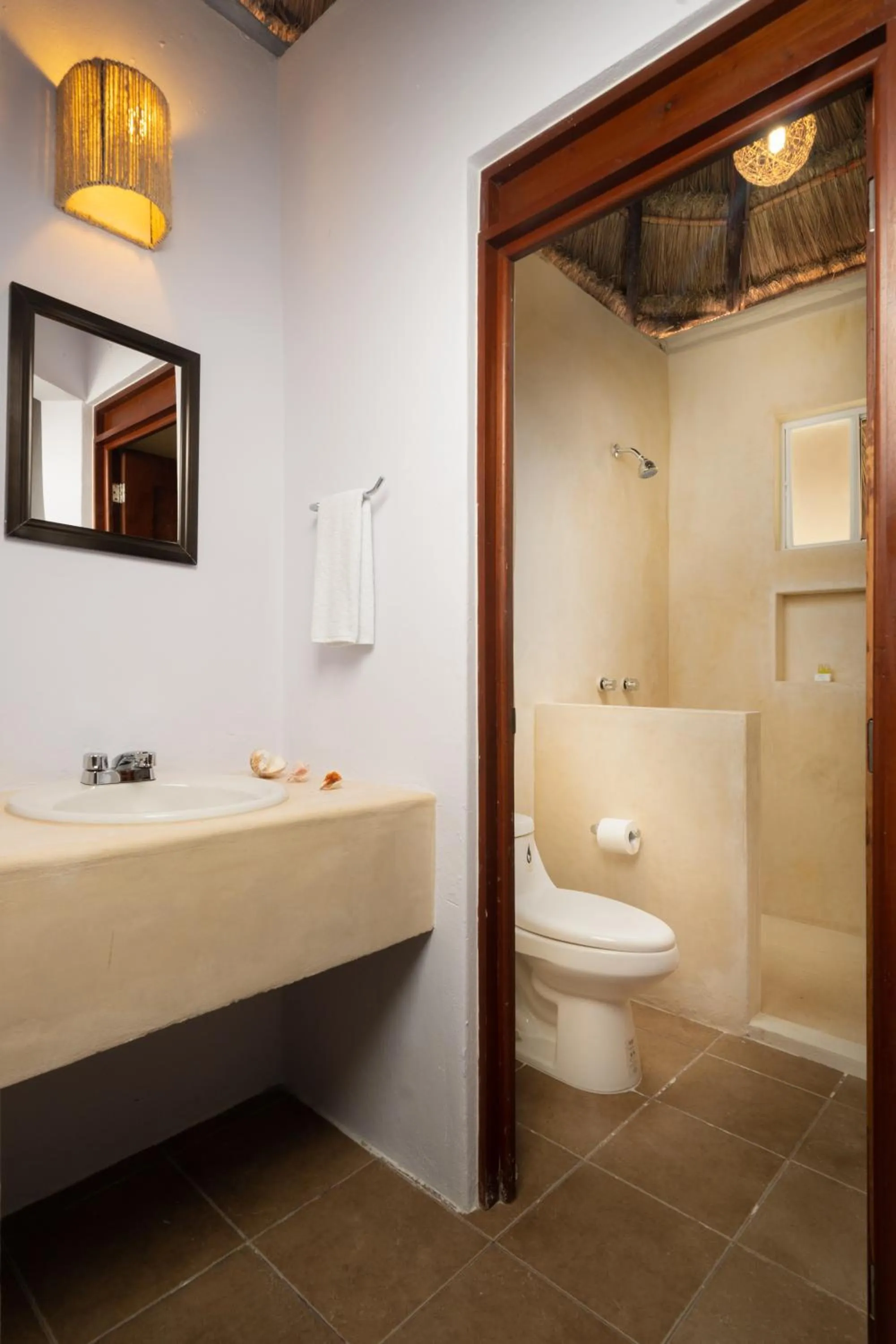 Shower in Alito Tulum Hotel