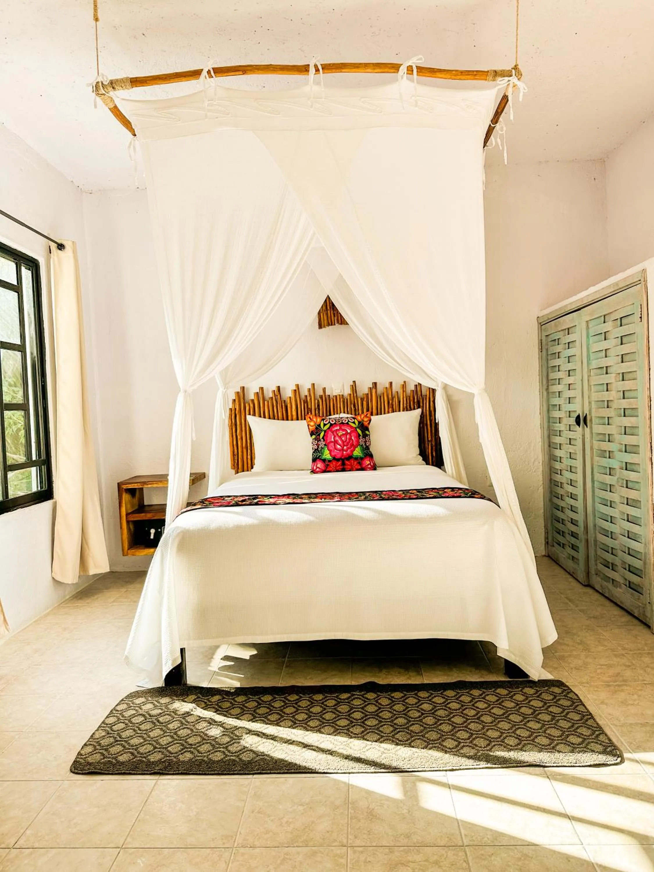Bed in Alito Tulum Hotel