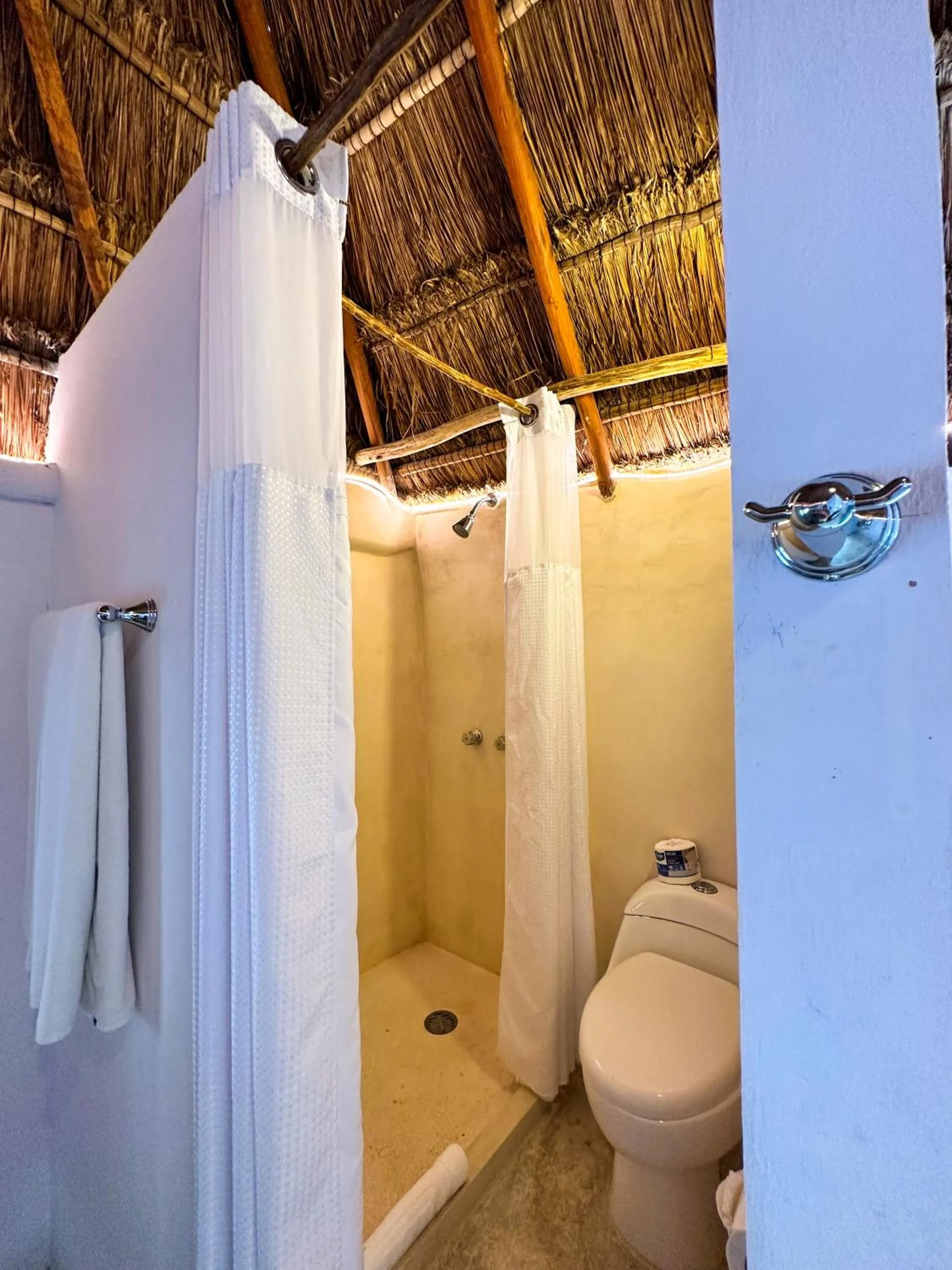 Bathroom in Alito Tulum Hotel