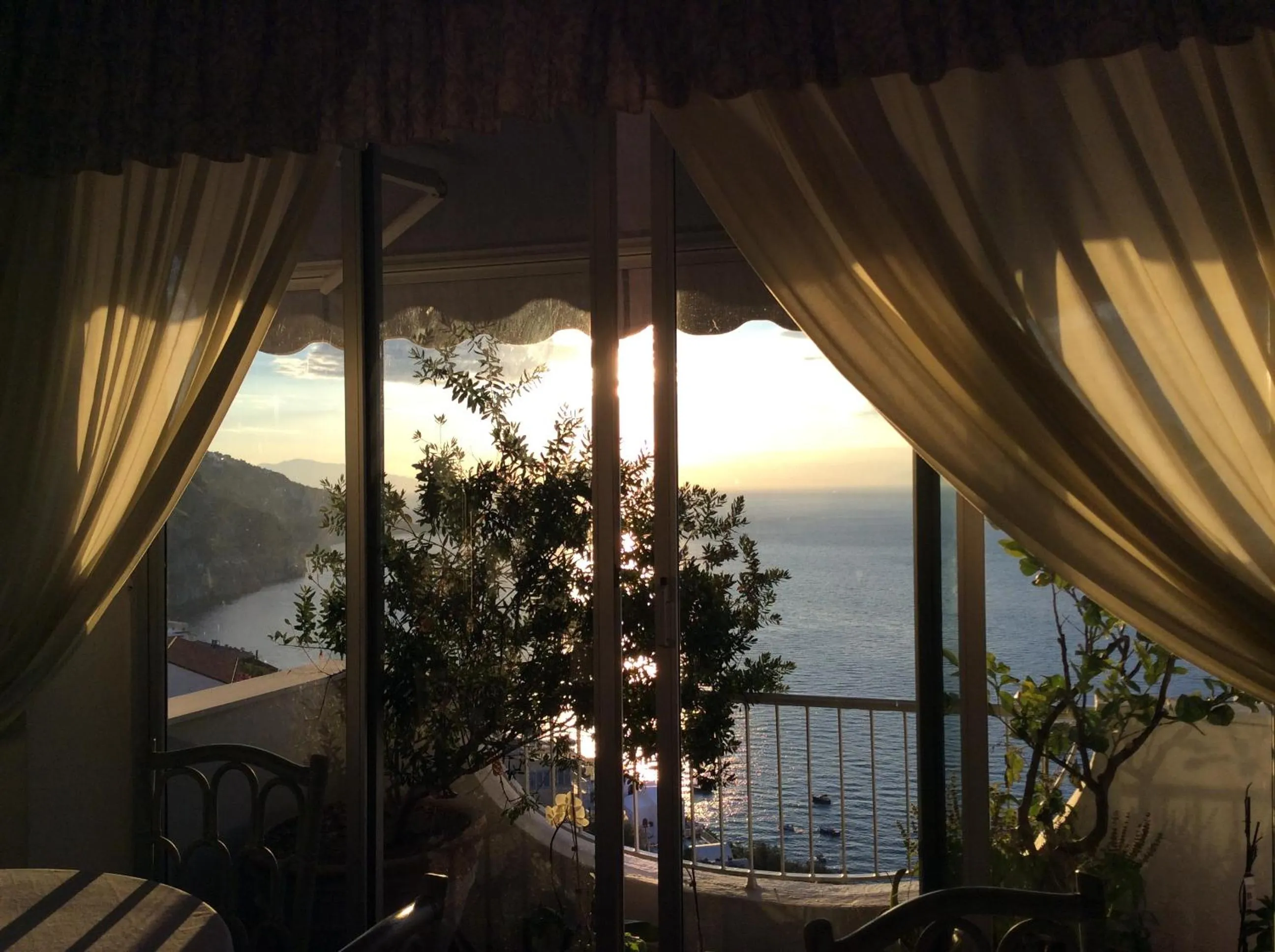 Sea view in Hotel Holiday