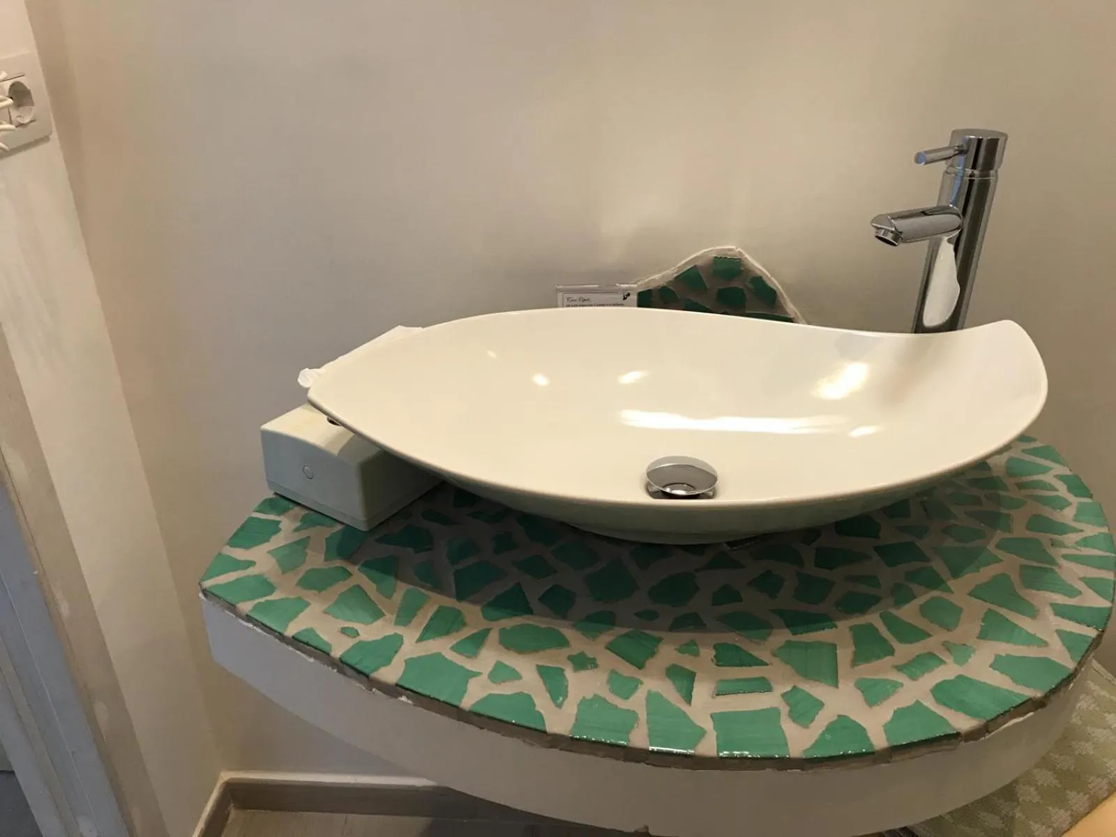 Bathroom in Hotel Holiday