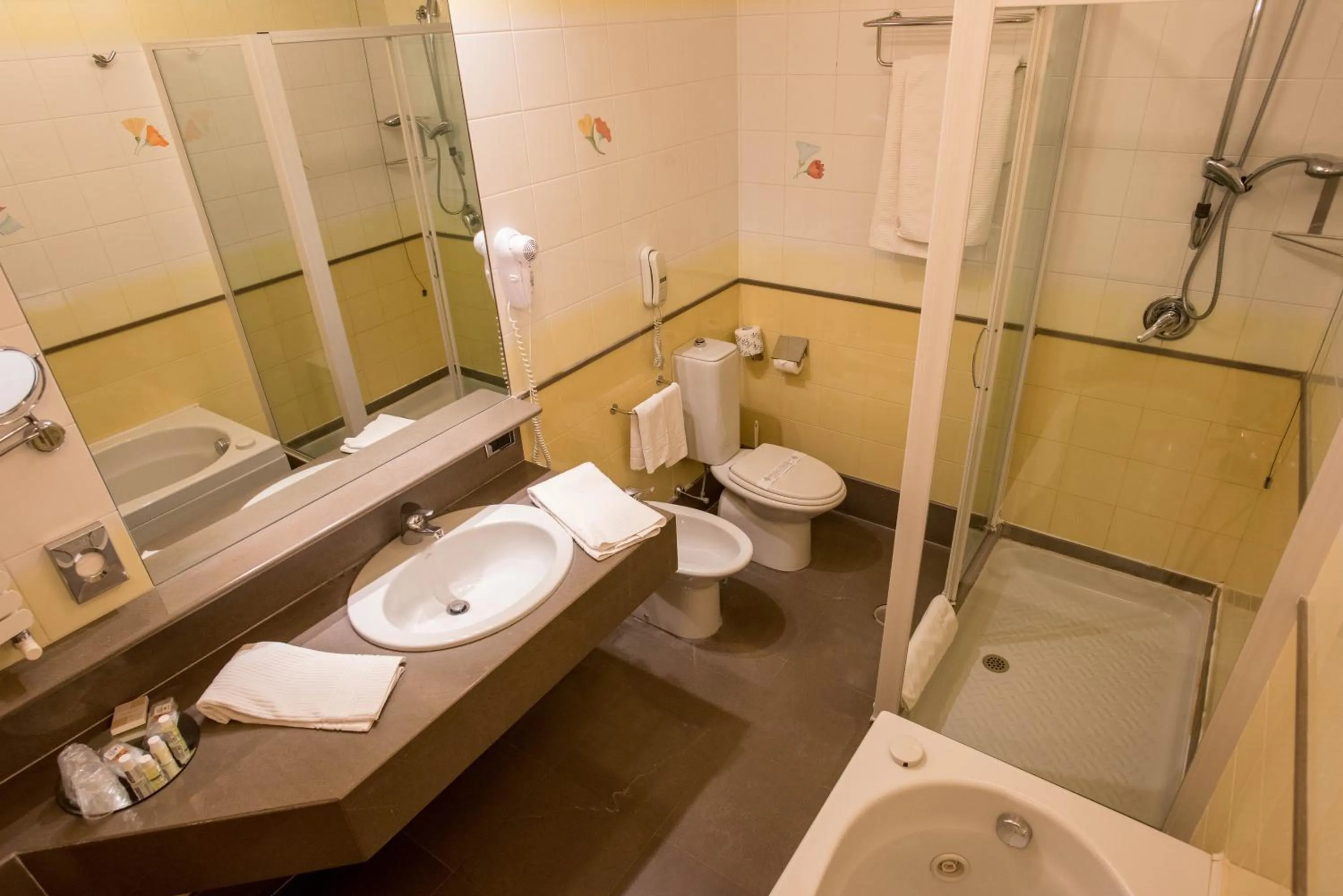 Bathroom in Solofra Palace Hotel & Resort