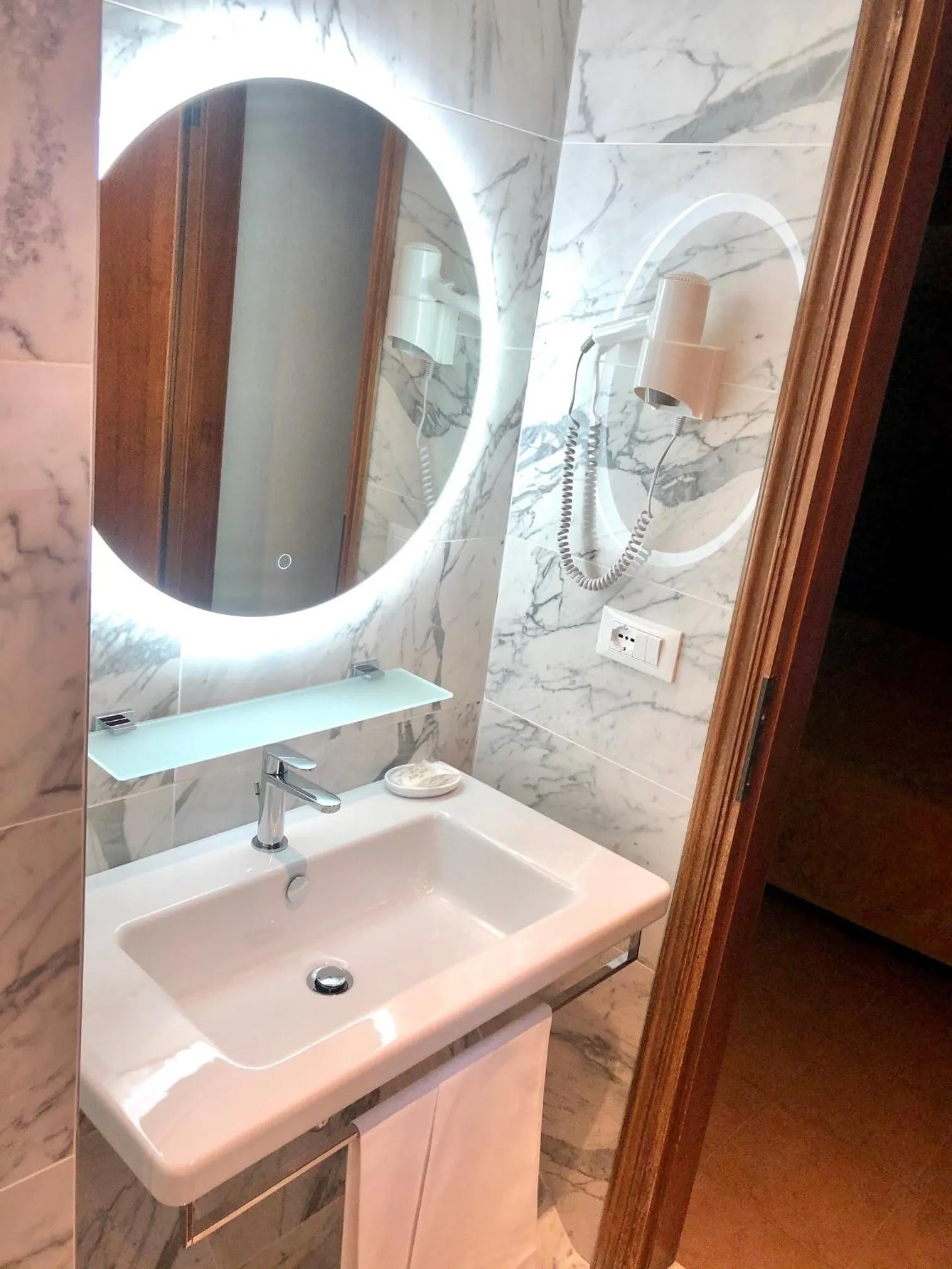 Bathroom in Hotel Ariel Silva