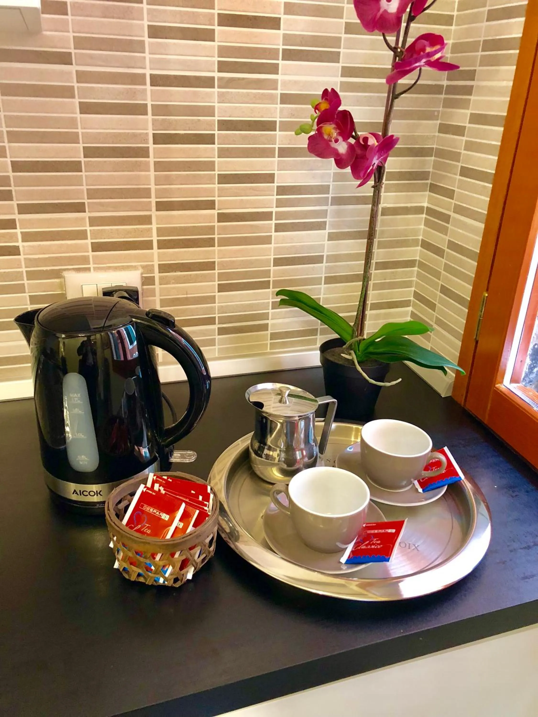 Coffee/tea facilities in Hotel Ariel Silva