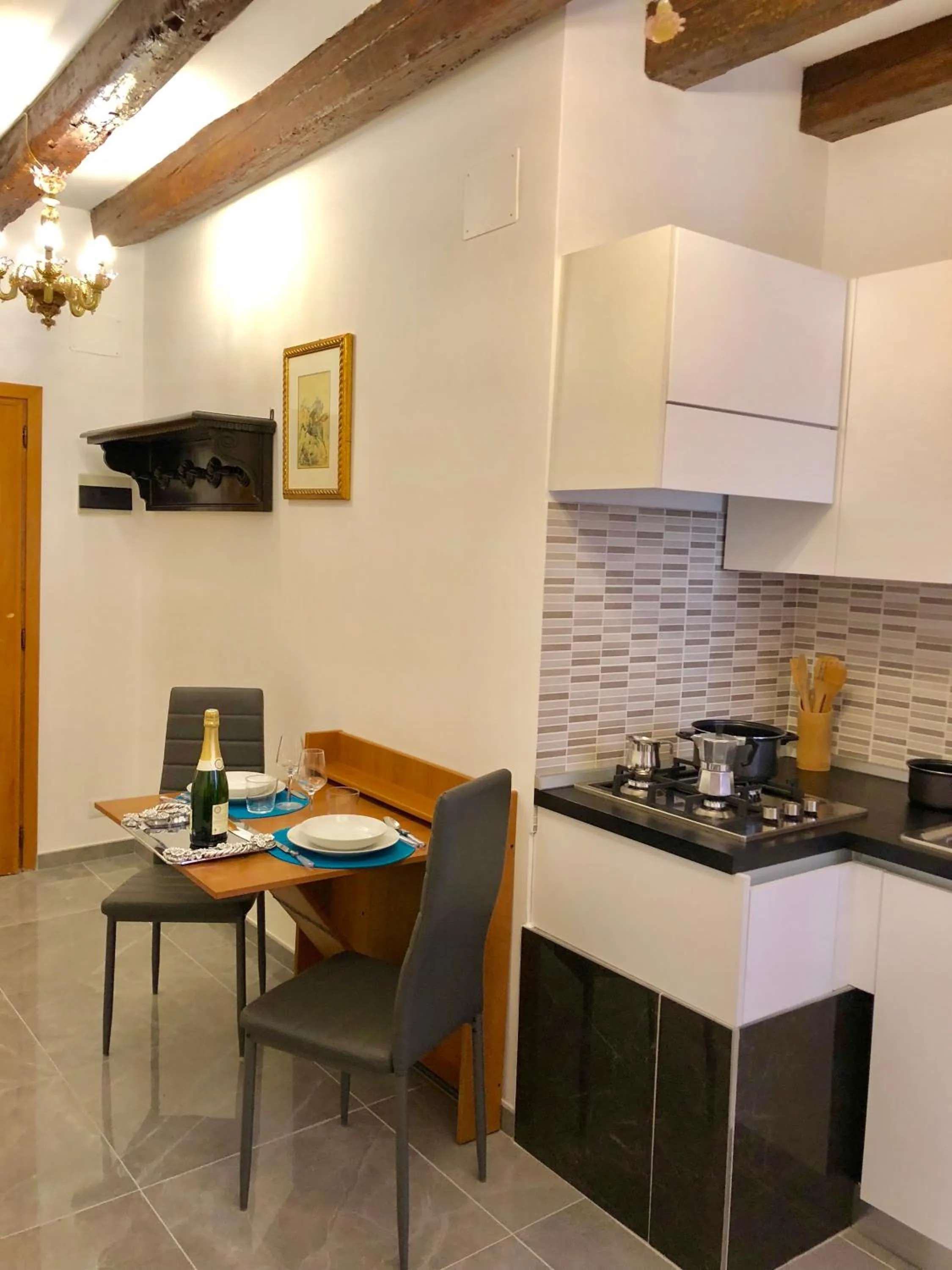 Coffee/tea facilities in Hotel Ariel Silva