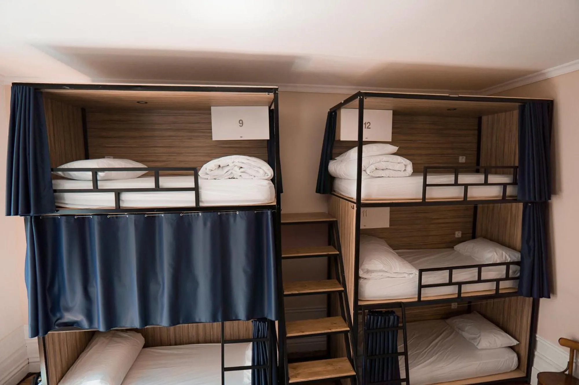 bunk bed, Bed in Rosalma Hostel