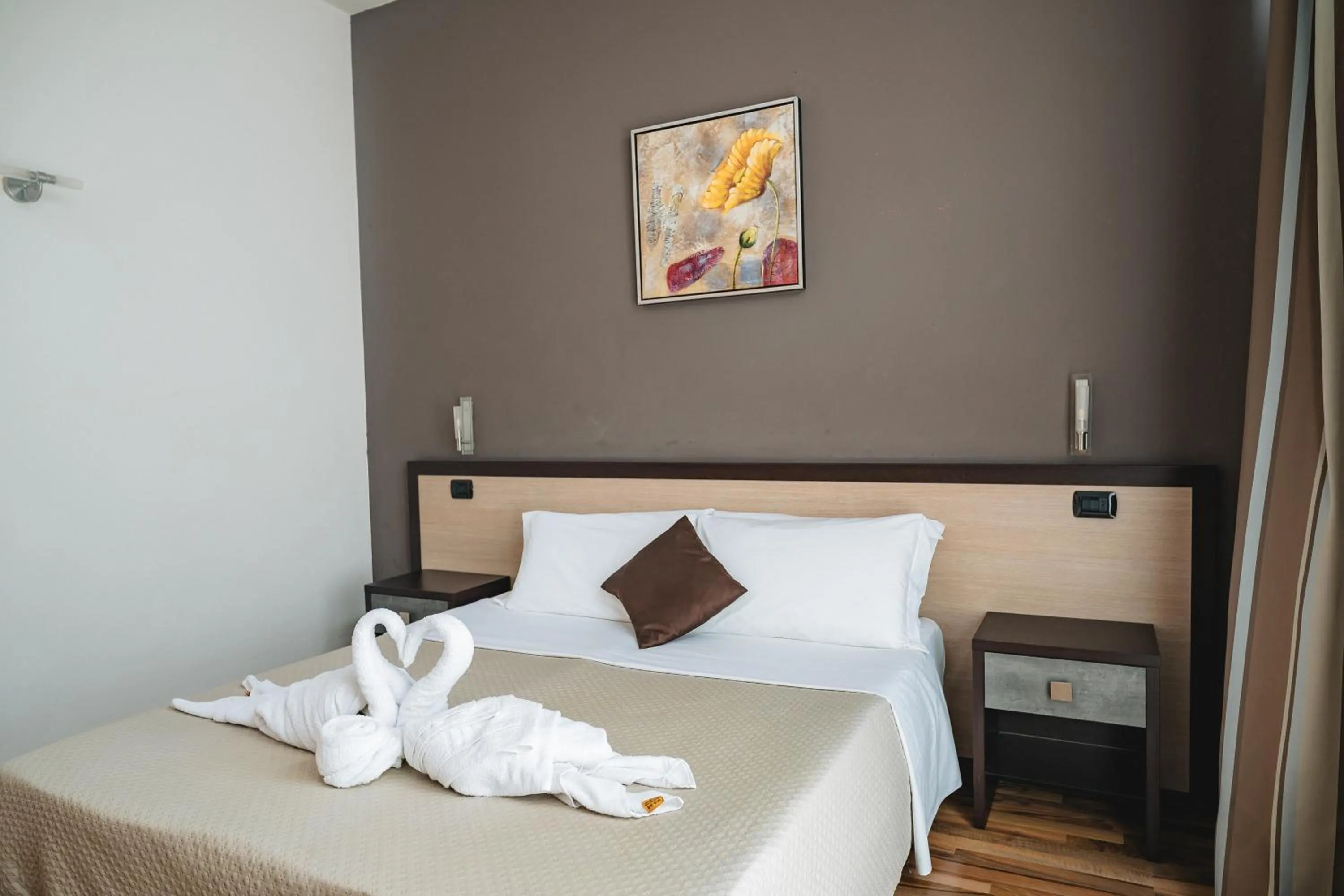 Bedroom, Bed in Hotel Carignano