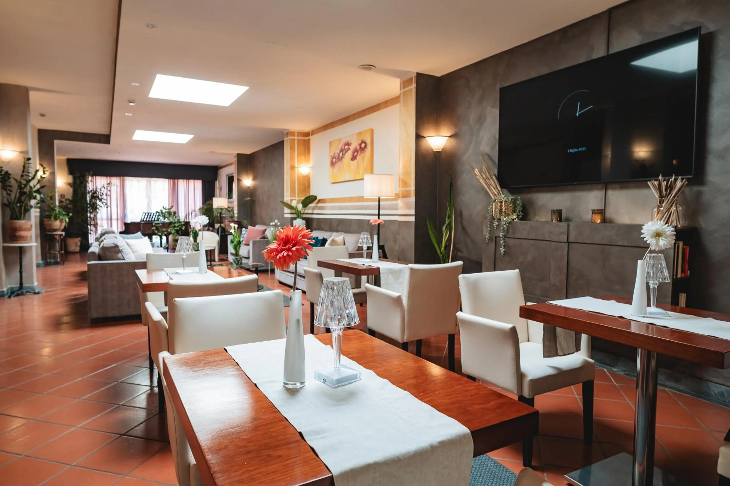 Lounge or bar in Hotel Carignano