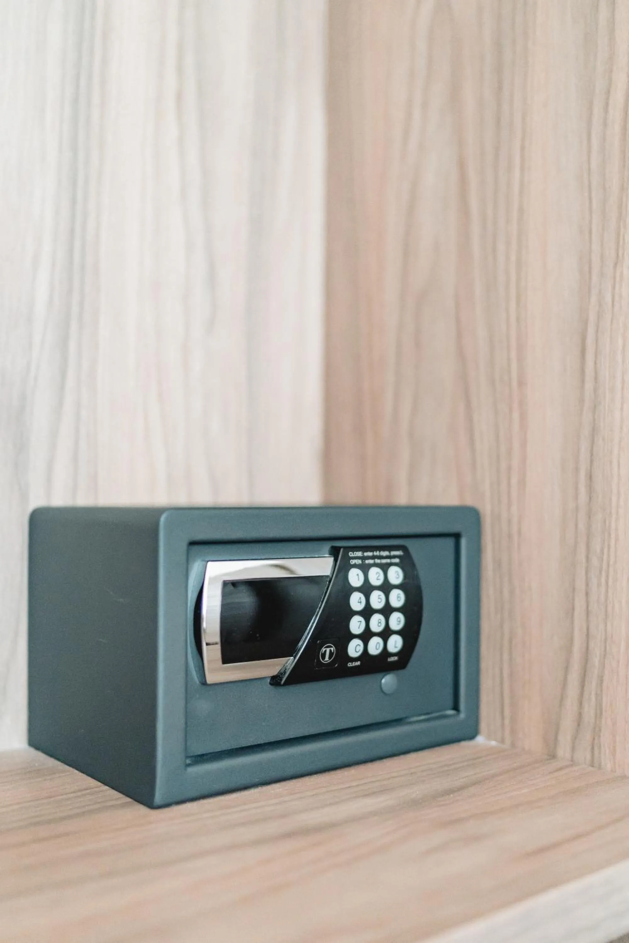 safe in Hotel Carignano