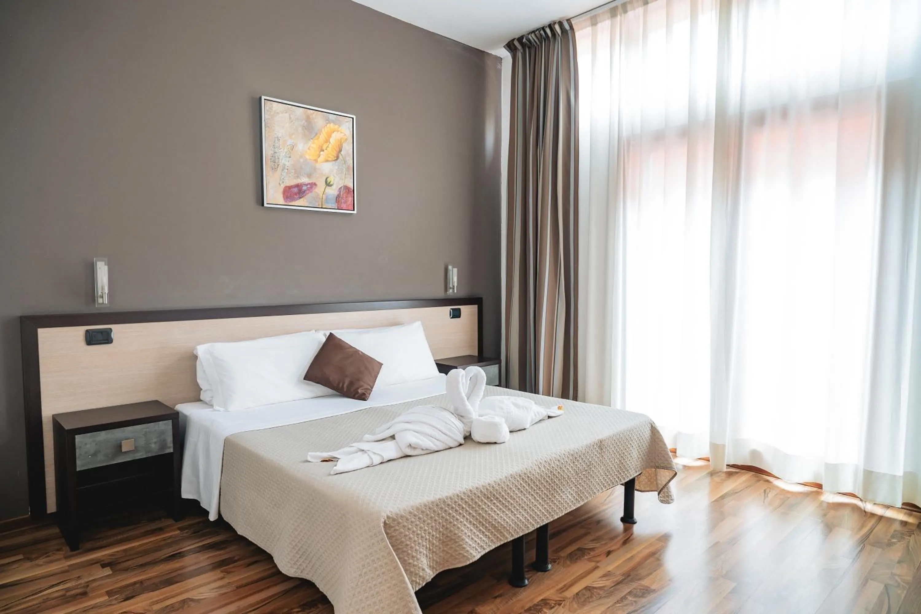 Bedroom, Bed in Hotel Carignano