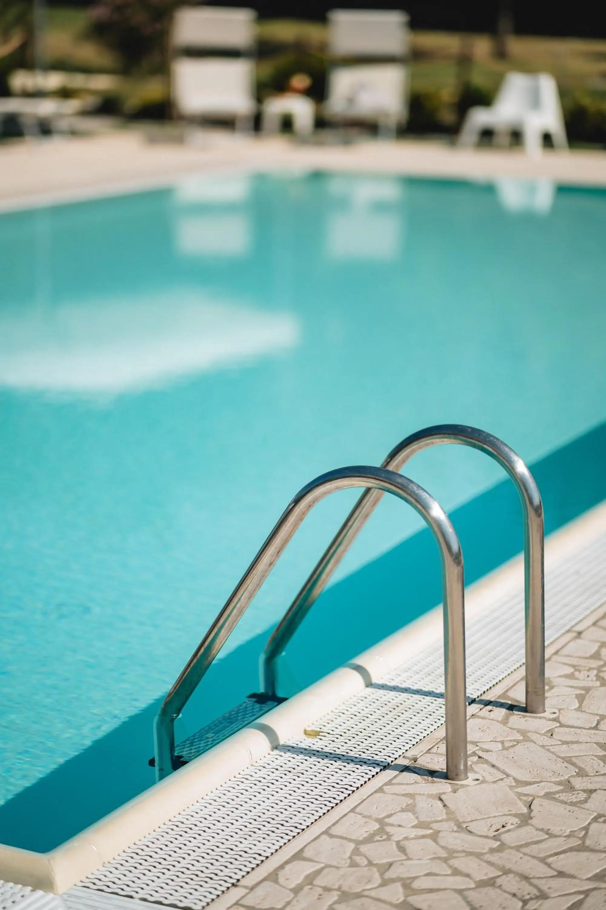 Swimming pool in Hotel Carignano