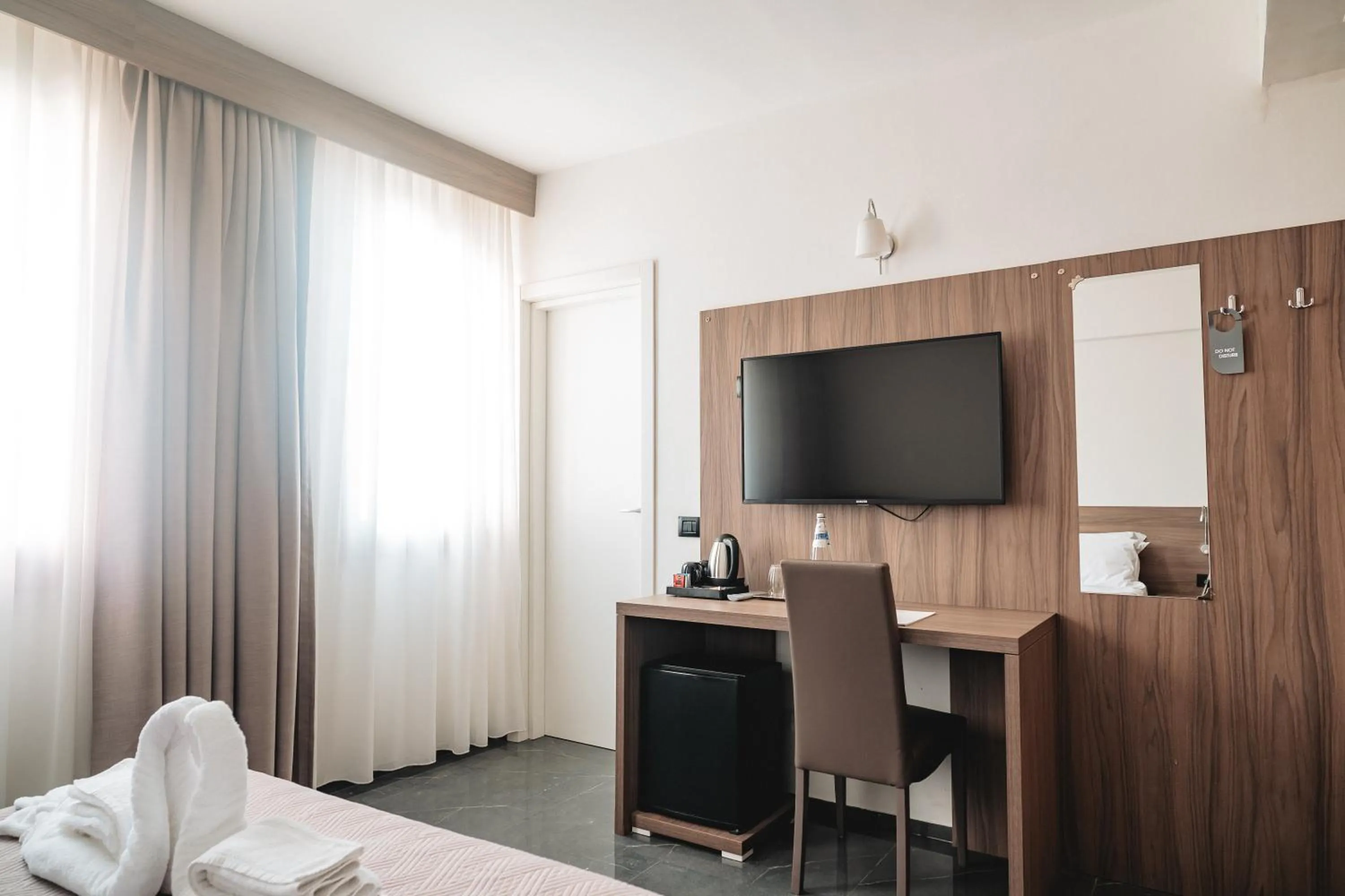 Bedroom, Bed in Hotel Carignano