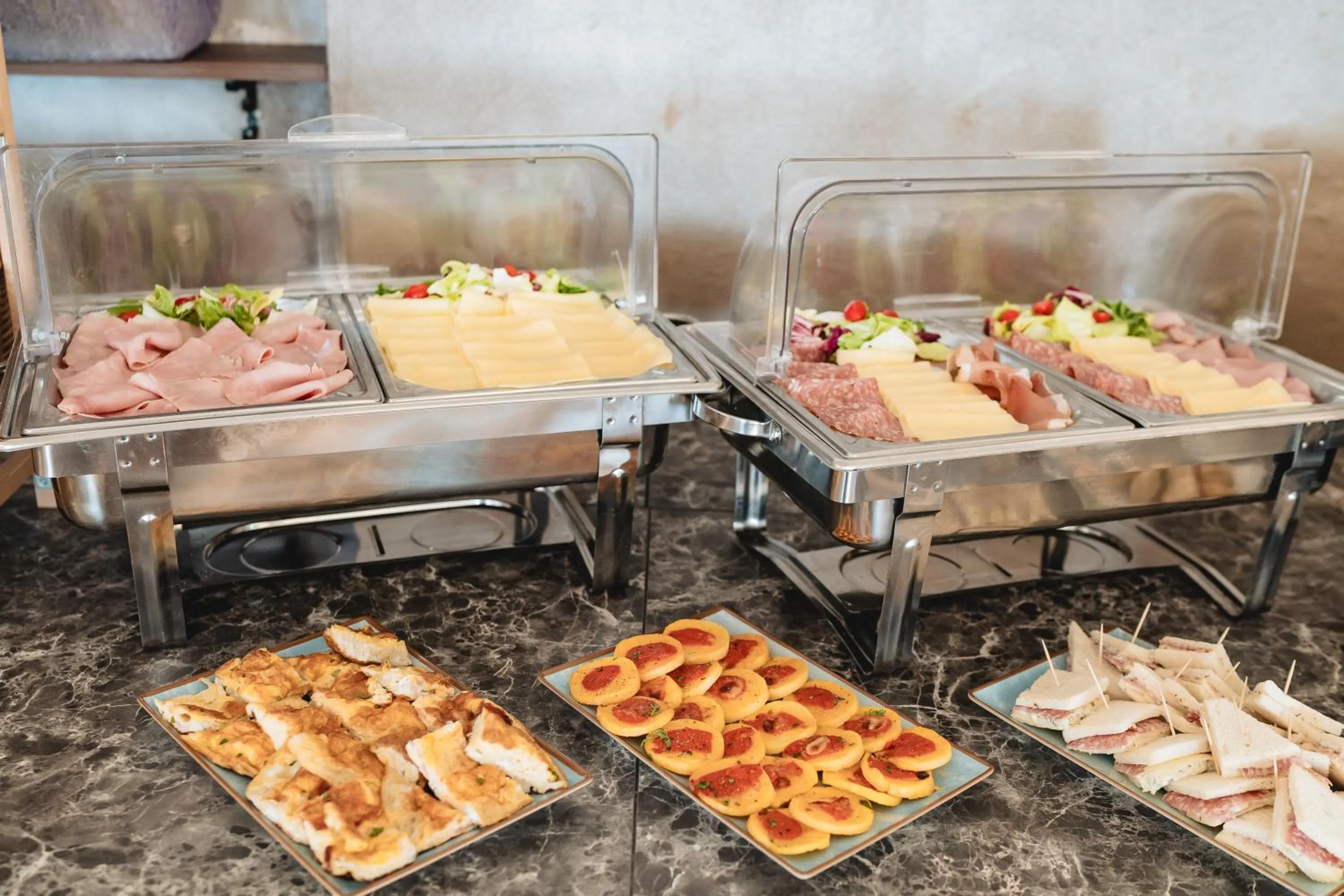 Buffet breakfast in Hotel Carignano