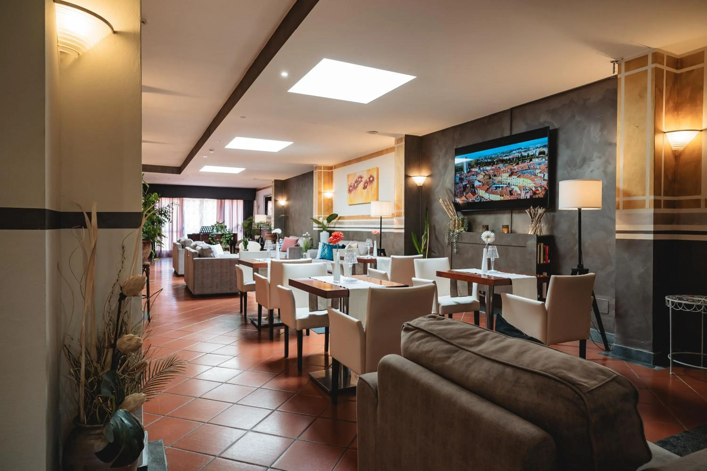 Lobby or reception in Hotel Carignano