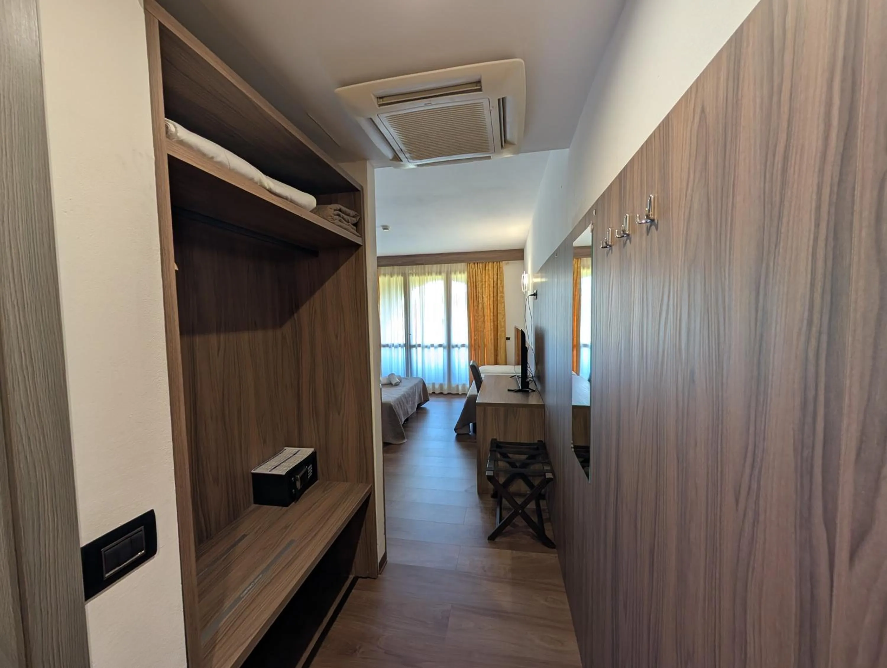 Bedroom in Hotel Carignano