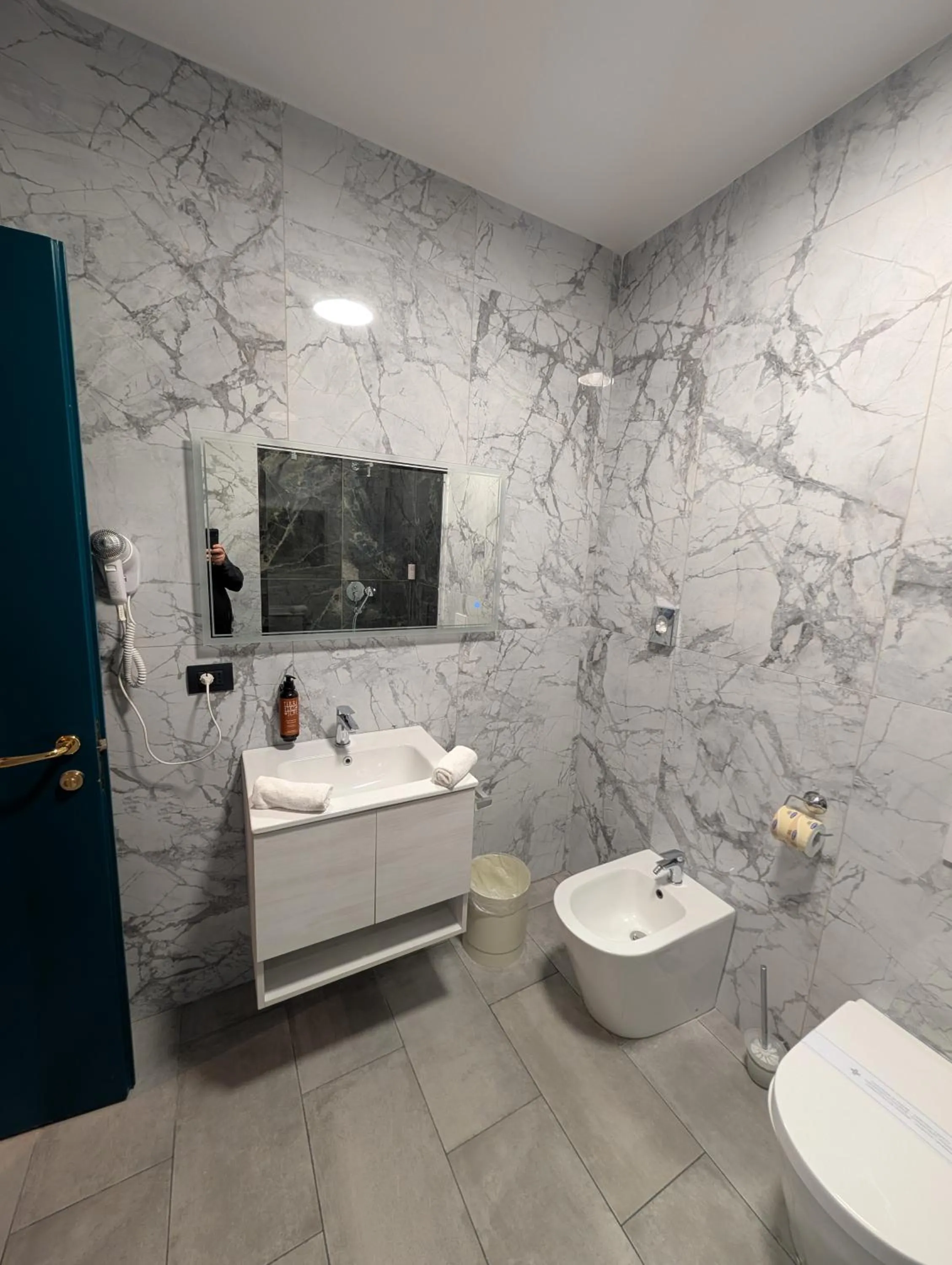 Bathroom in Hotel Carignano