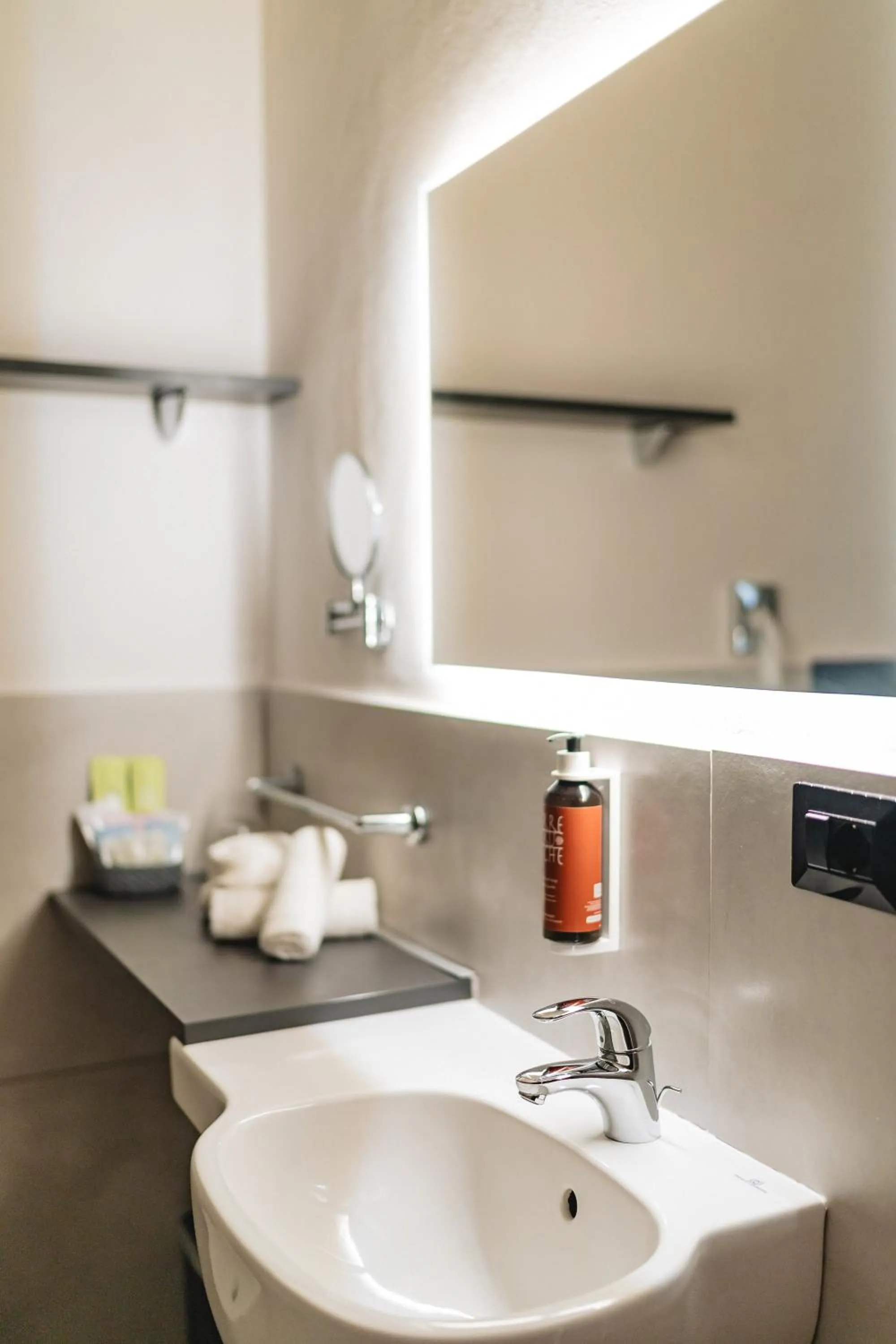 Bathroom in Hotel Carignano