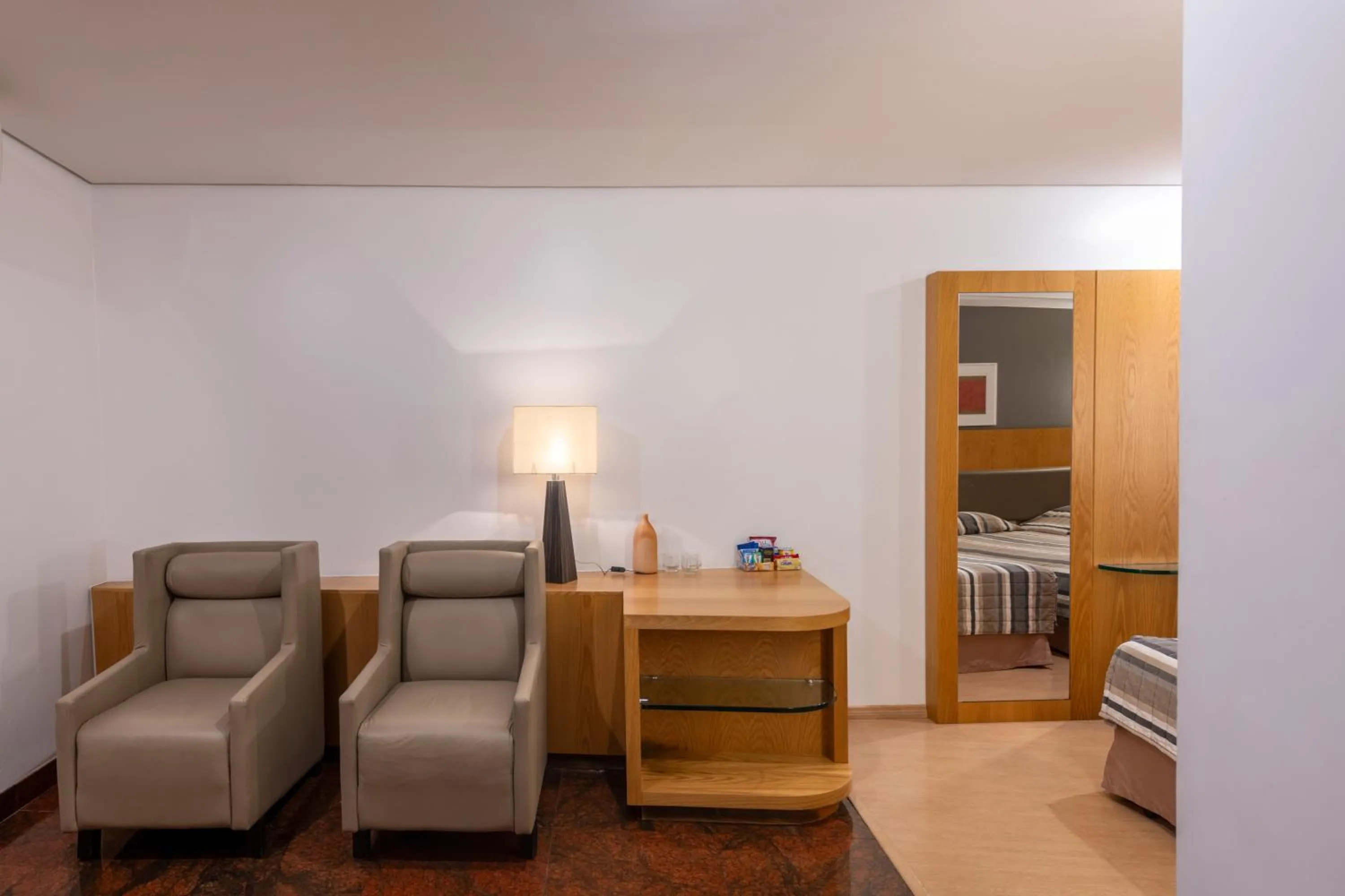 Seating area in DELPLAZA Marabá São Paulo