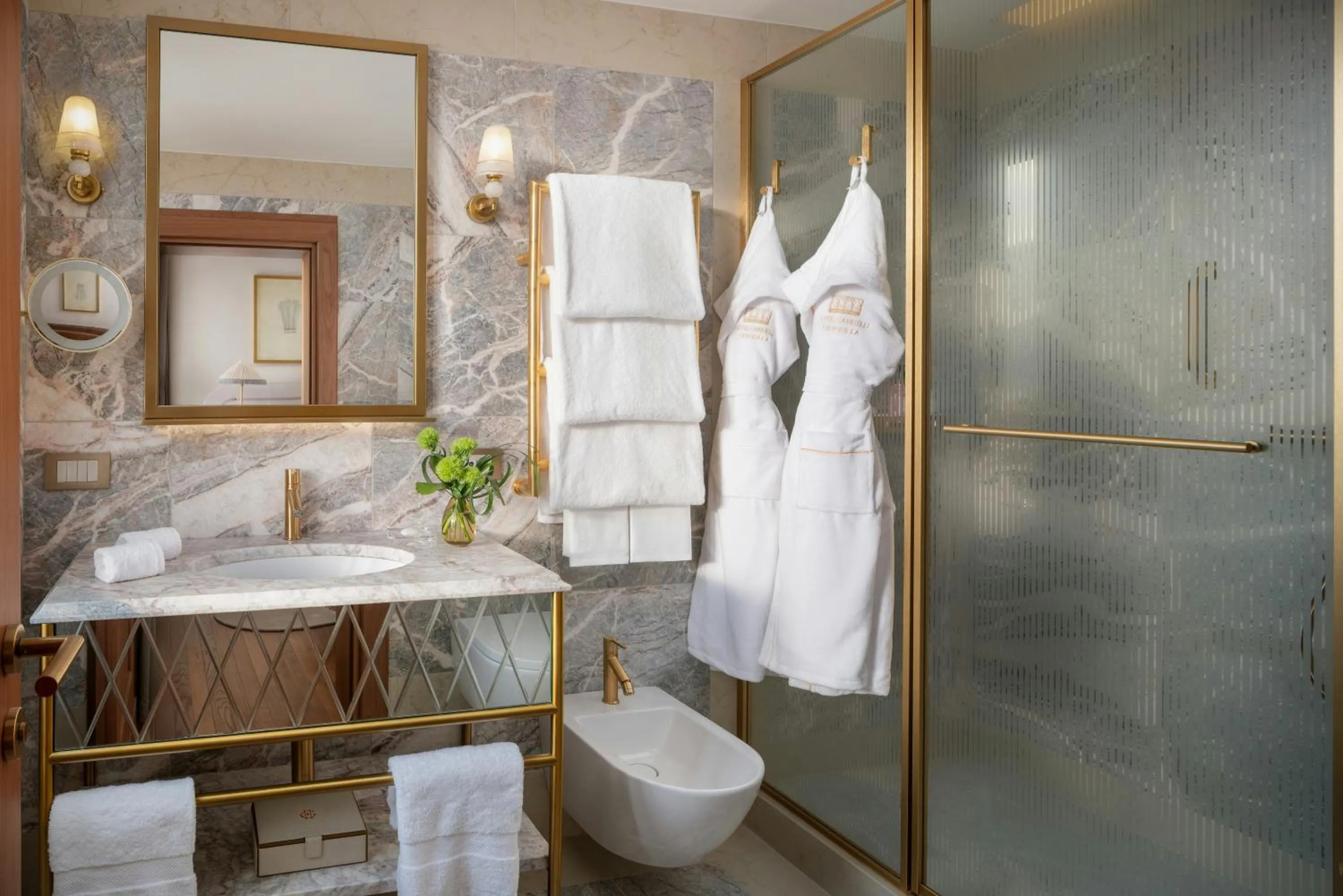 Bathroom in Hotel Gabrielli Venezia - Starhotels Collezione