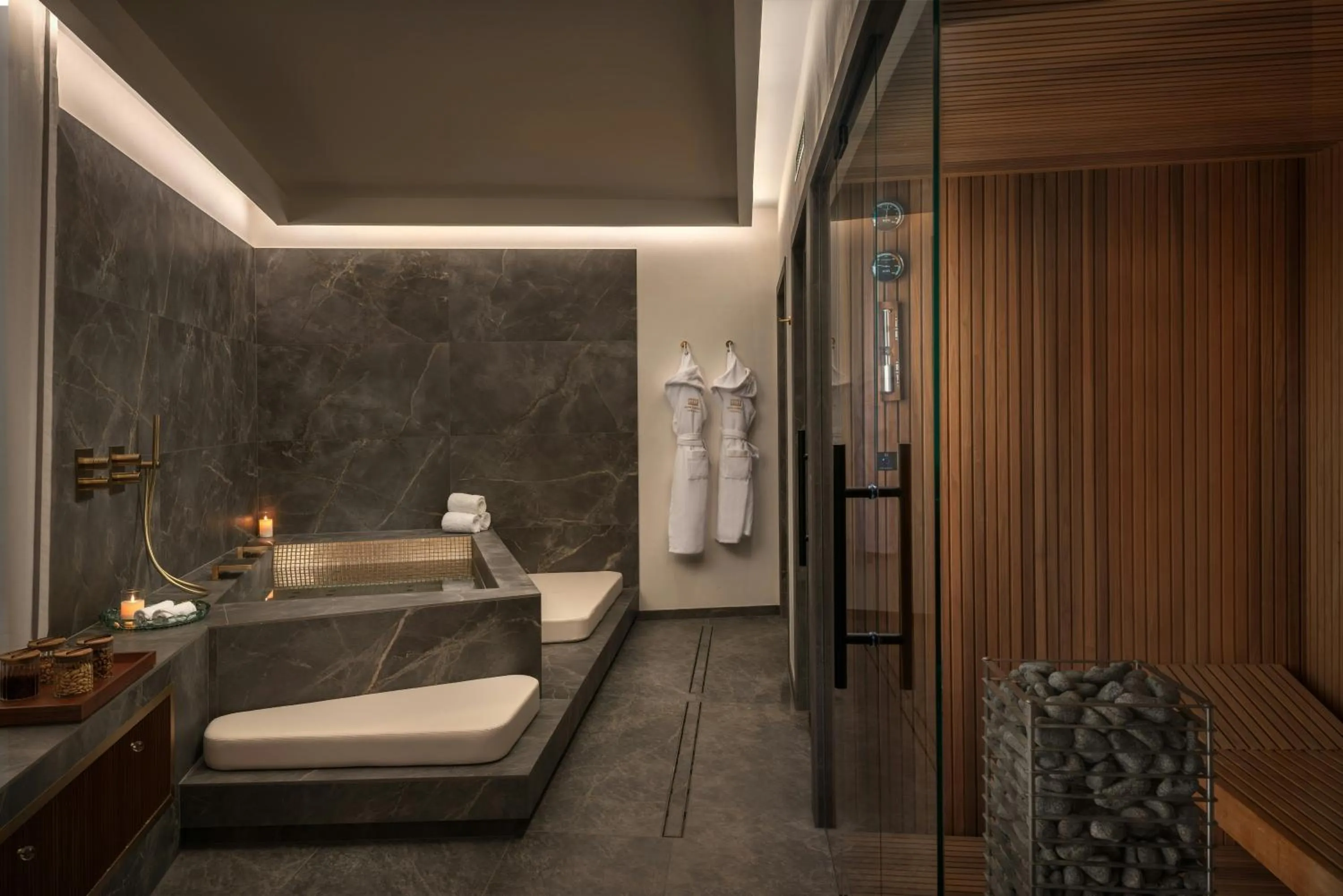 Hot Tub, Bed in Hotel Gabrielli Venezia - Starhotels Collezione