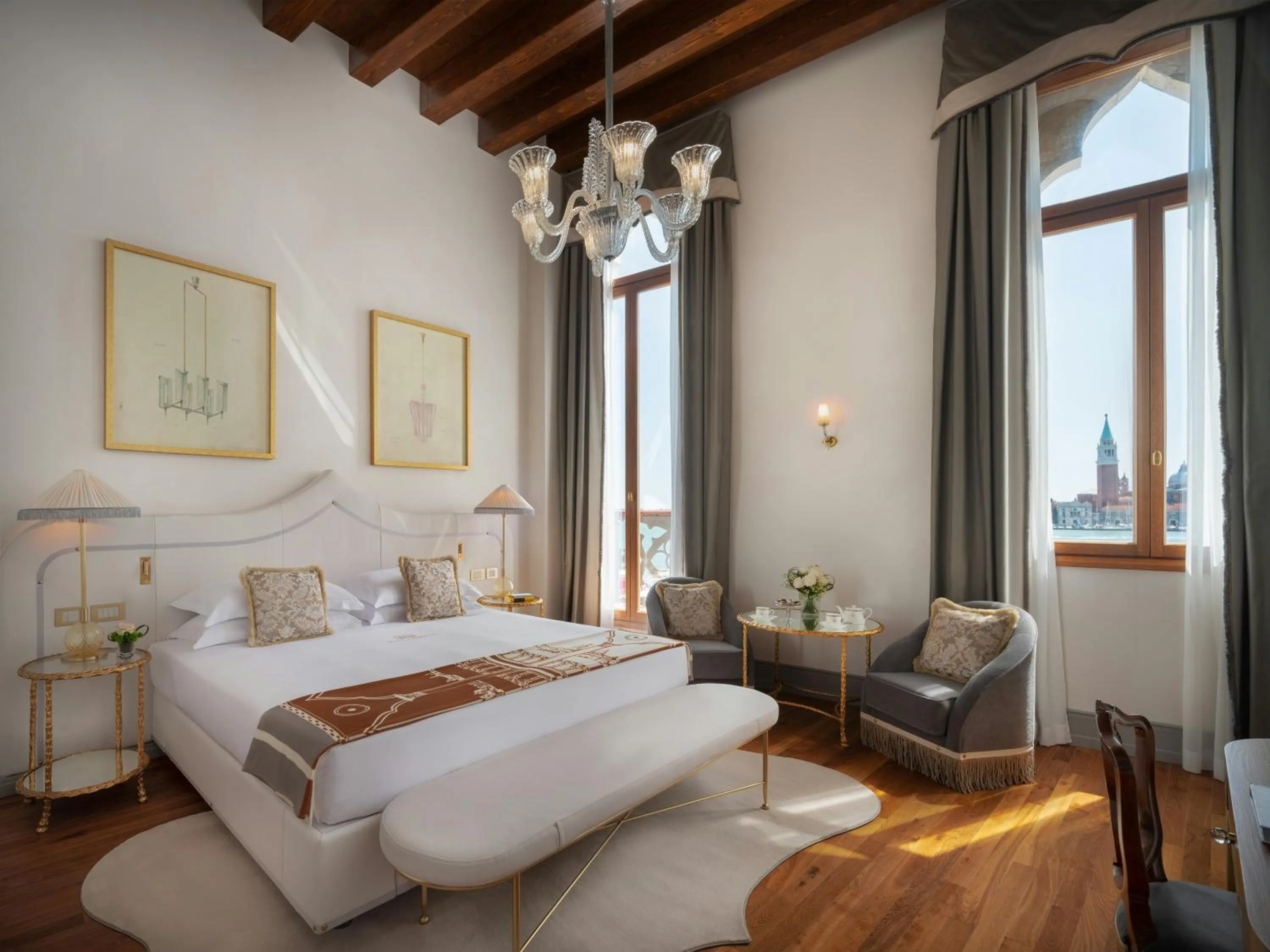 Photo of the whole room, Bed in Hotel Gabrielli Venezia - Starhotels Collezione