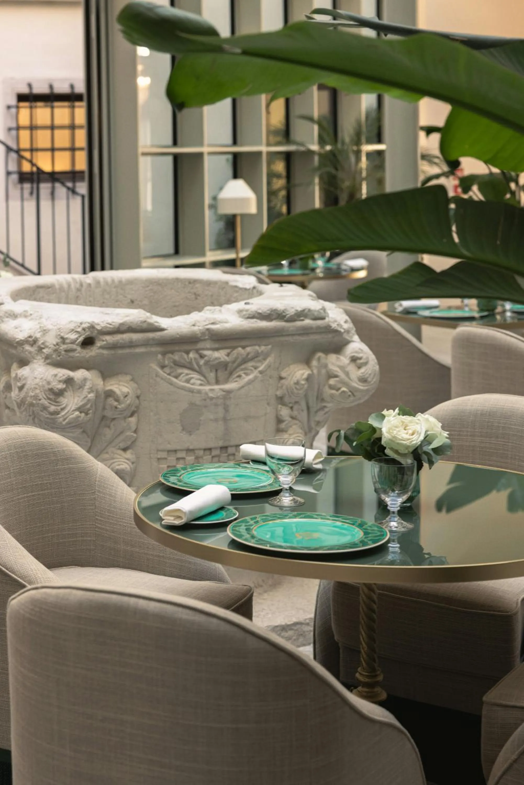 Inner courtyard view in Hotel Gabrielli Venezia - Starhotels Collezione