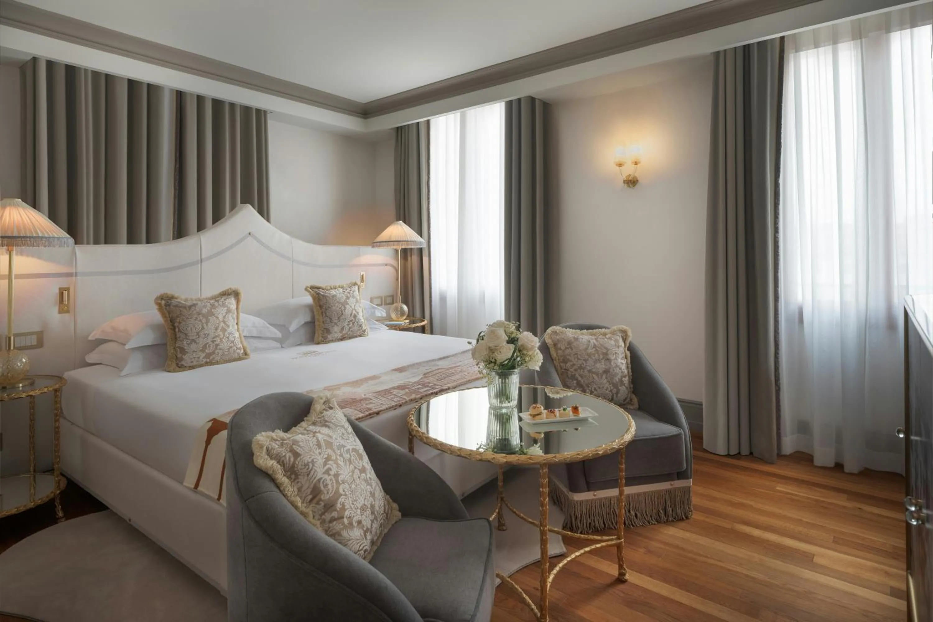 Photo of the whole room, Bed in Hotel Gabrielli Venezia - Starhotels Collezione