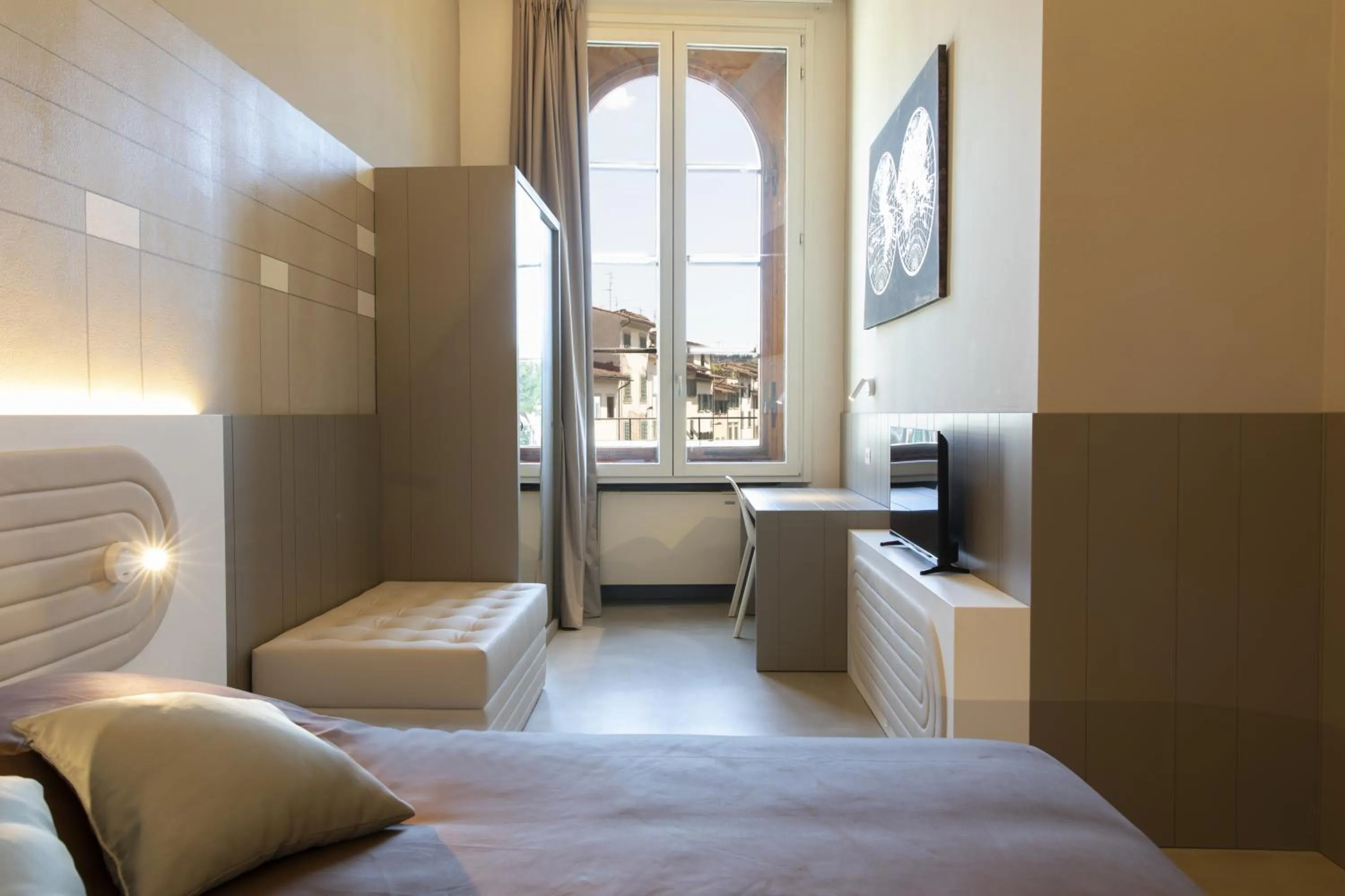 Photo of the whole room, Bed in Palazzo dei Ciompi Suites