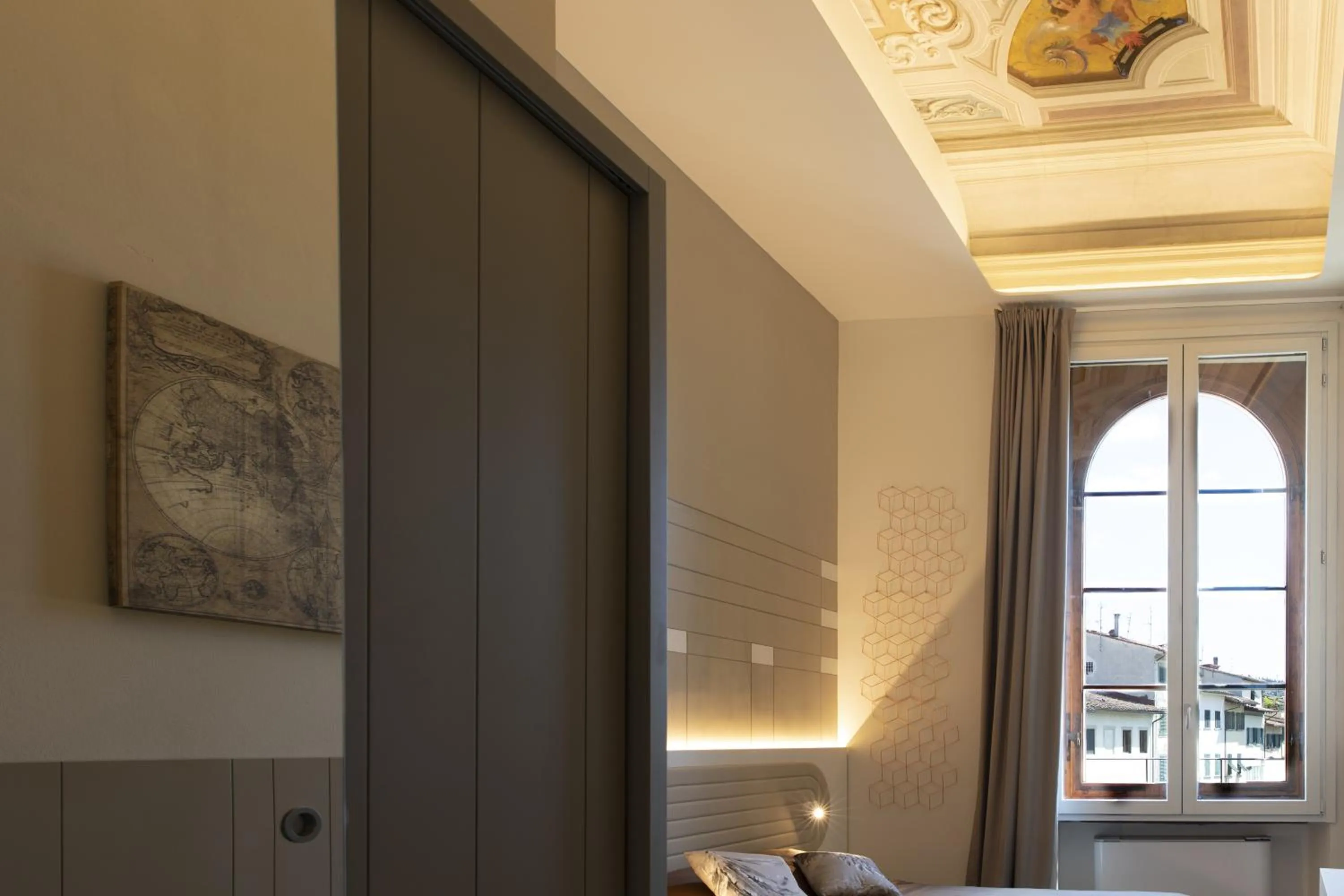 Photo of the whole room in Palazzo dei Ciompi Suites
