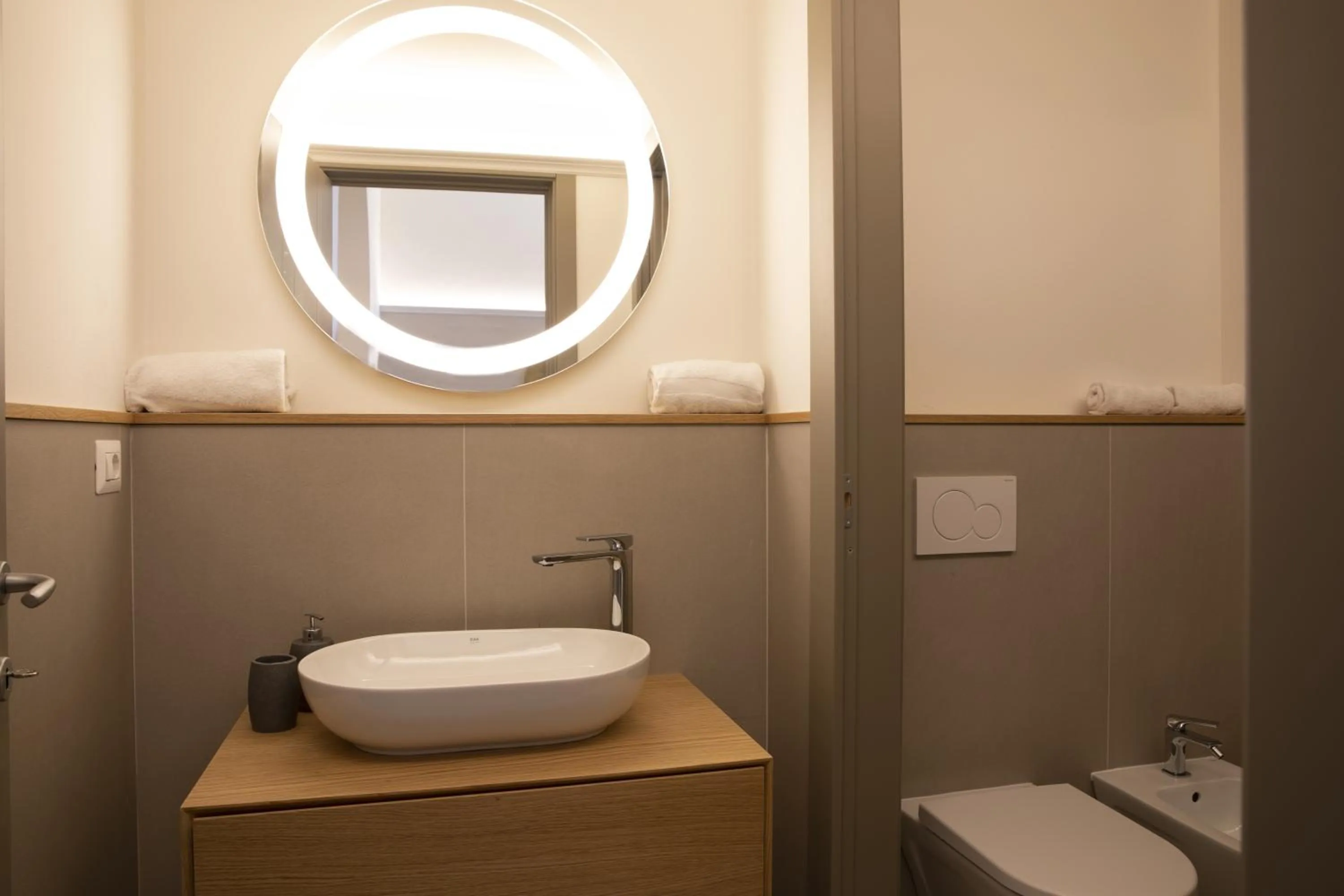 Bathroom in Palazzo dei Ciompi Suites