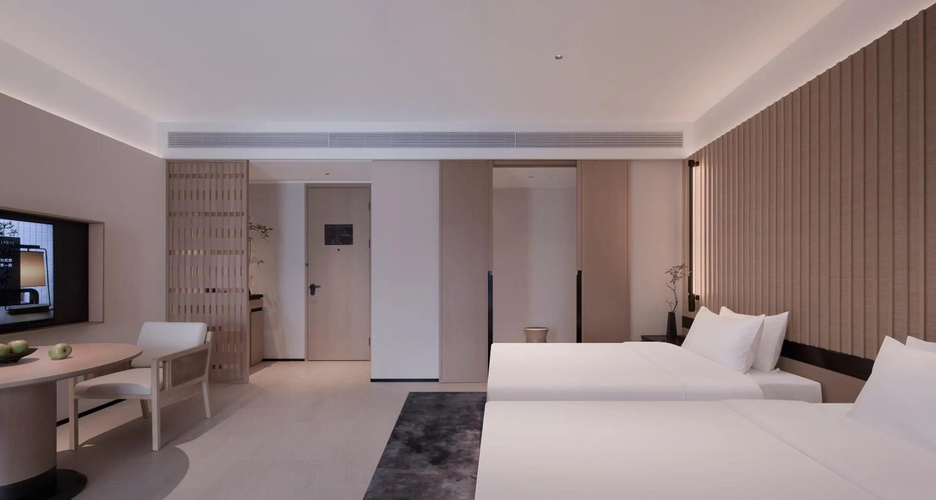 Photo of the whole room, Bed in Guilin Yangshuo Jora Hotel