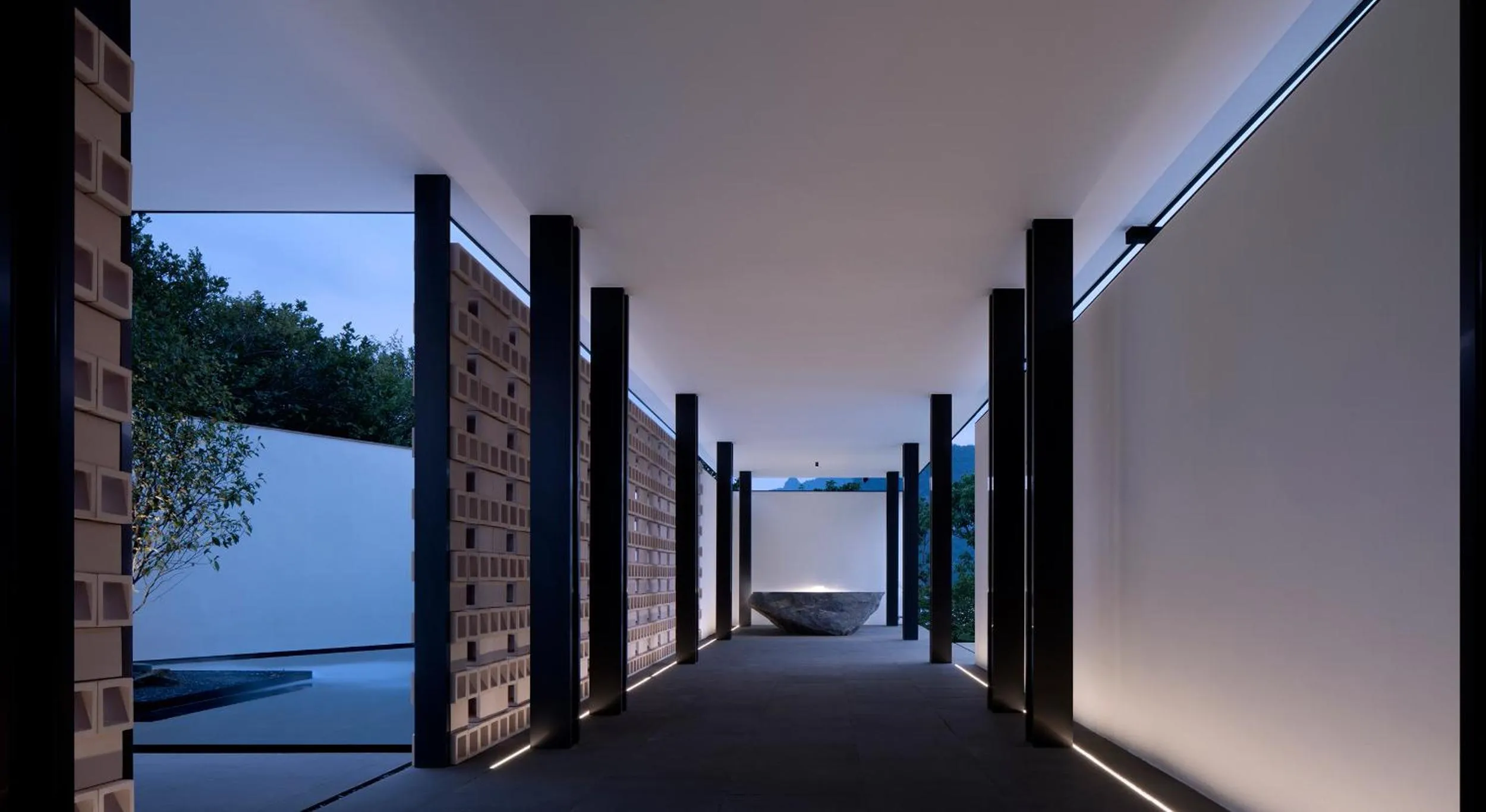Property building in Guilin Yangshuo Jora Hotel