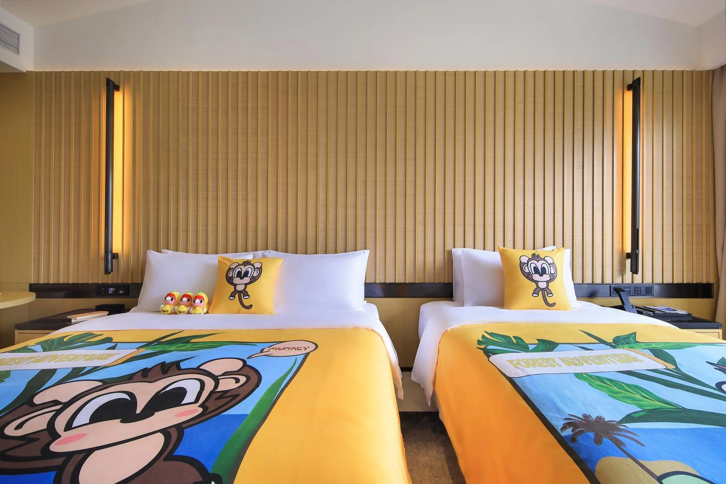 Bed in Guilin Yangshuo Jora Hotel