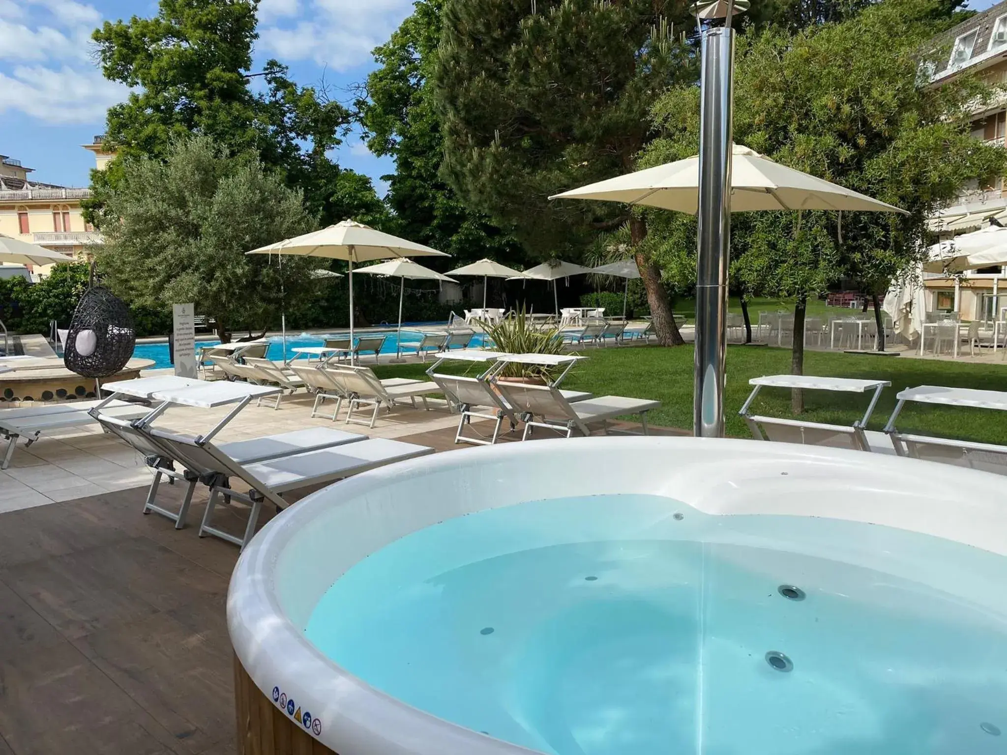 Swimming pool in Silva Hotel Splendid Swimming pool in Silva Hotel Splendid