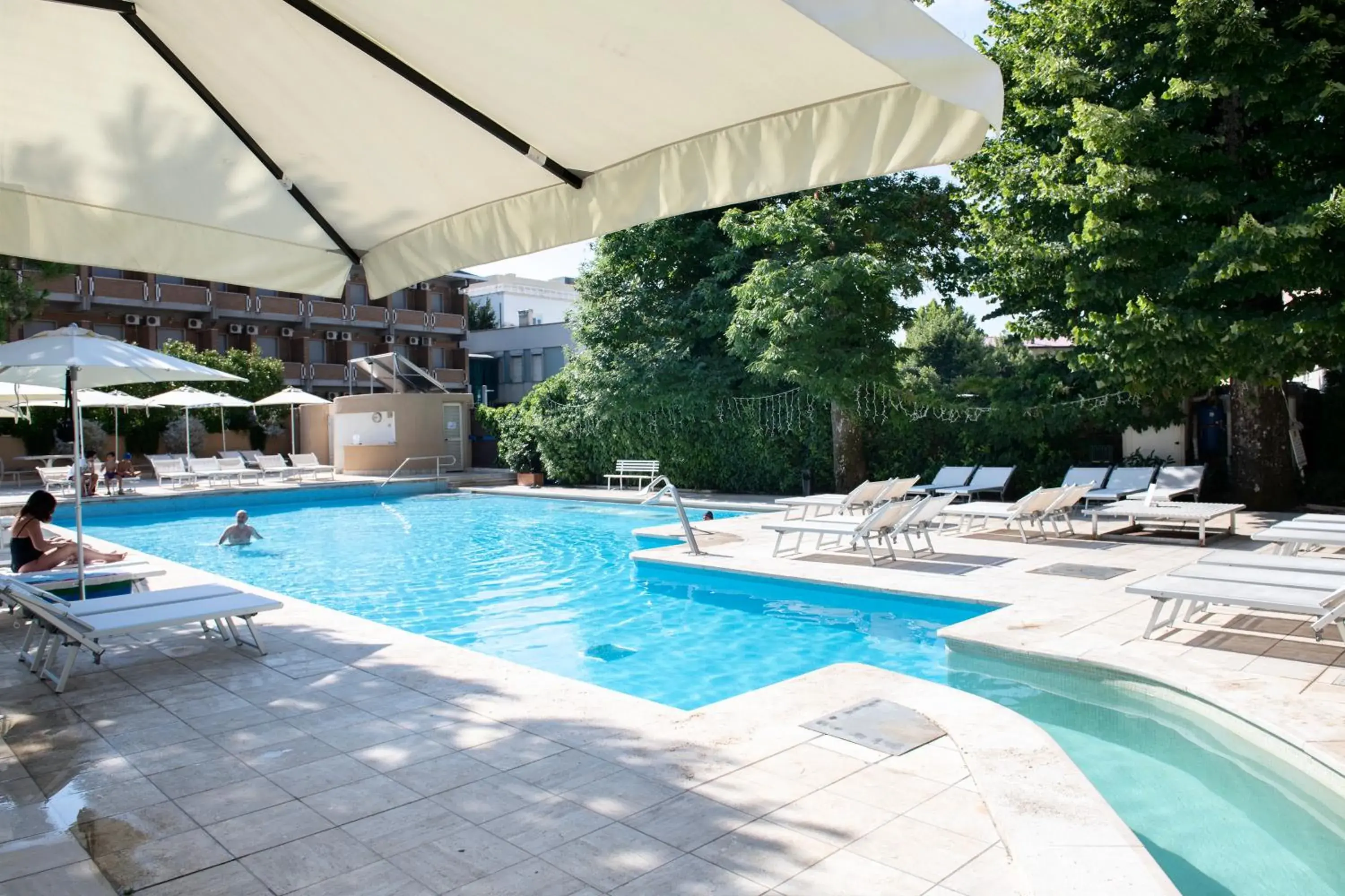 Swimming pool in Silva Hotel Splendid Swimming pool in Silva Hotel Splendid