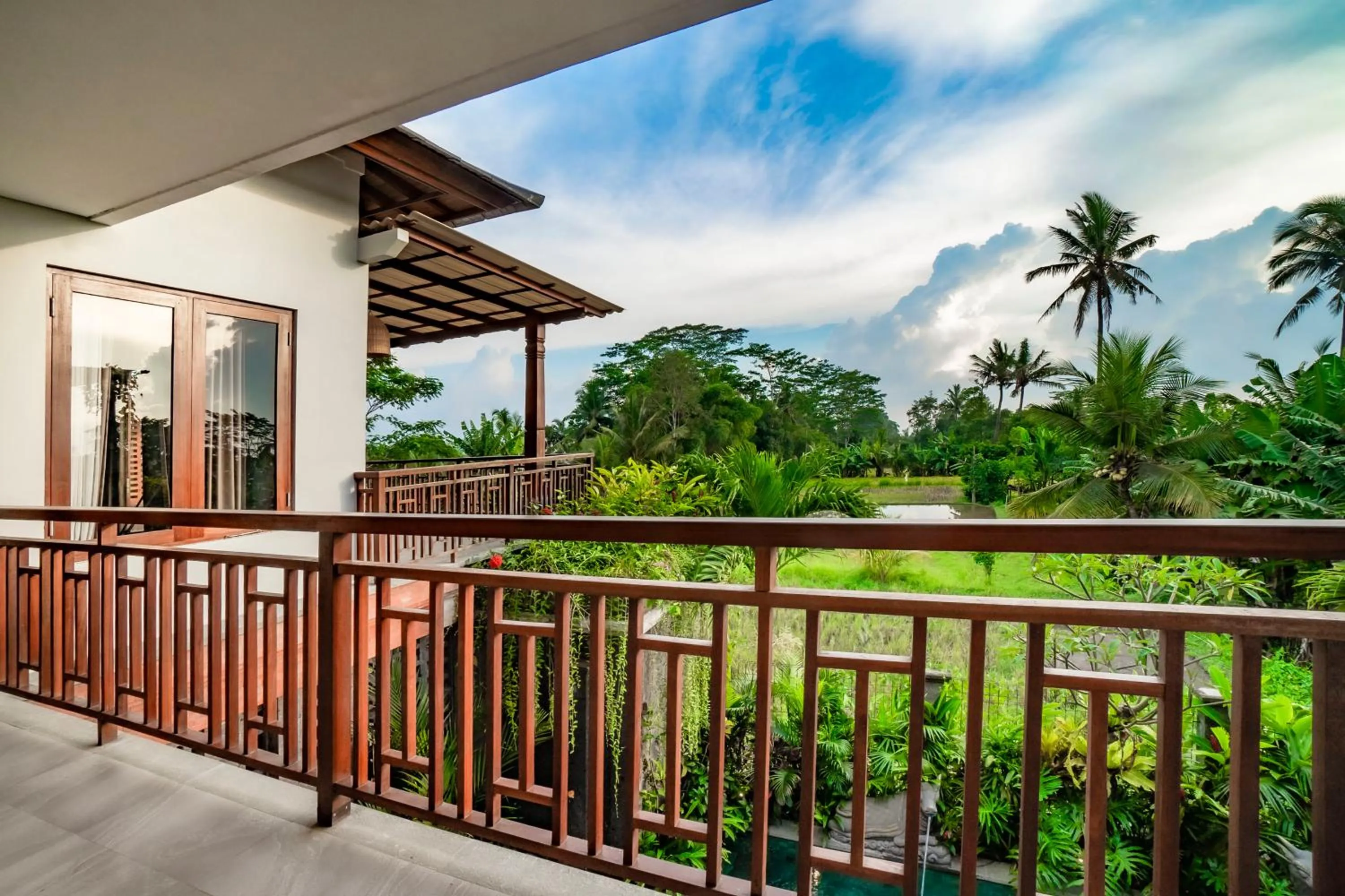 Garden view in Uma Shanti Villa by Mahaputra