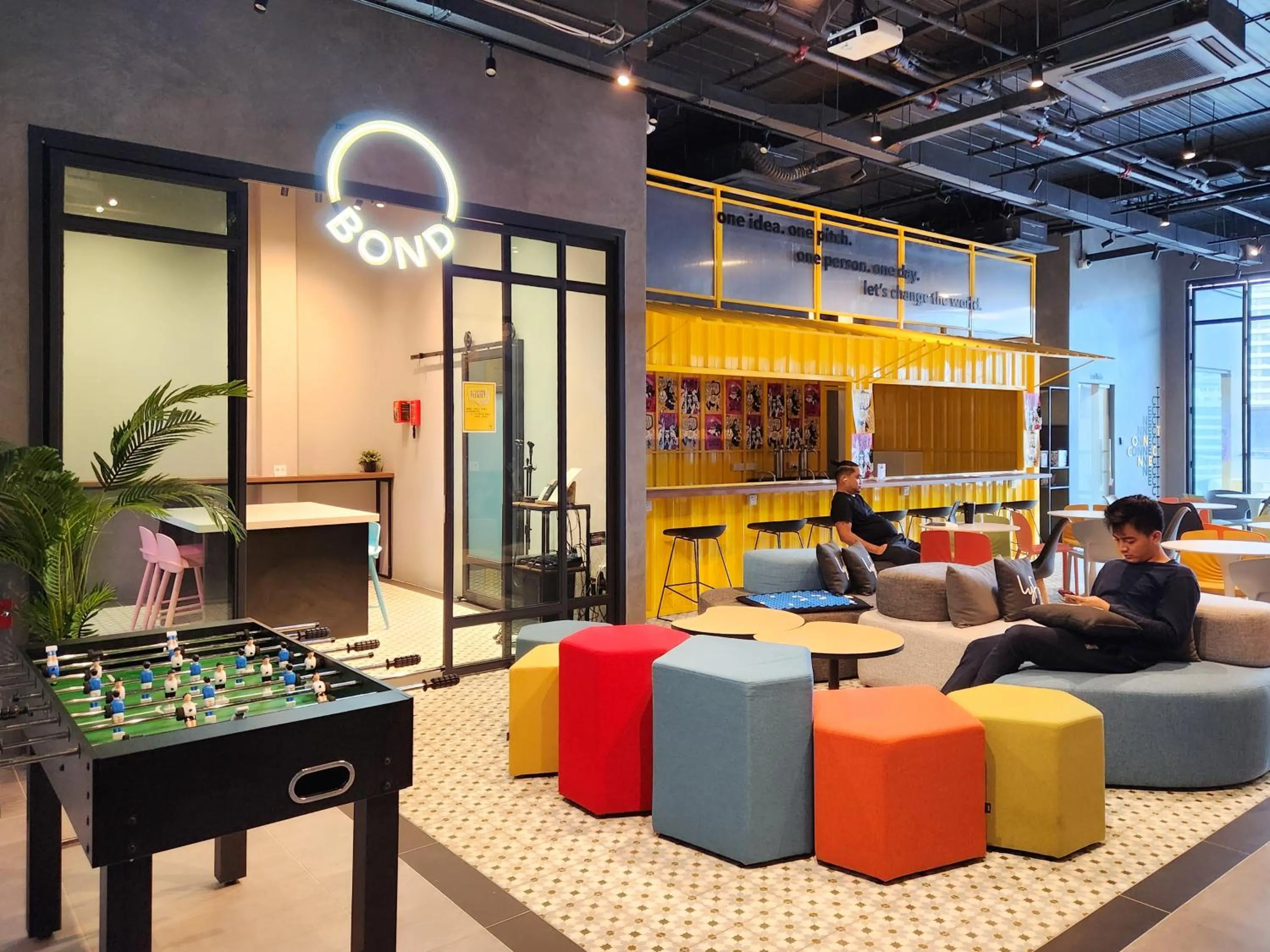 Communal lounge/ TV room in lyf Chinatown Kuala Lumpur