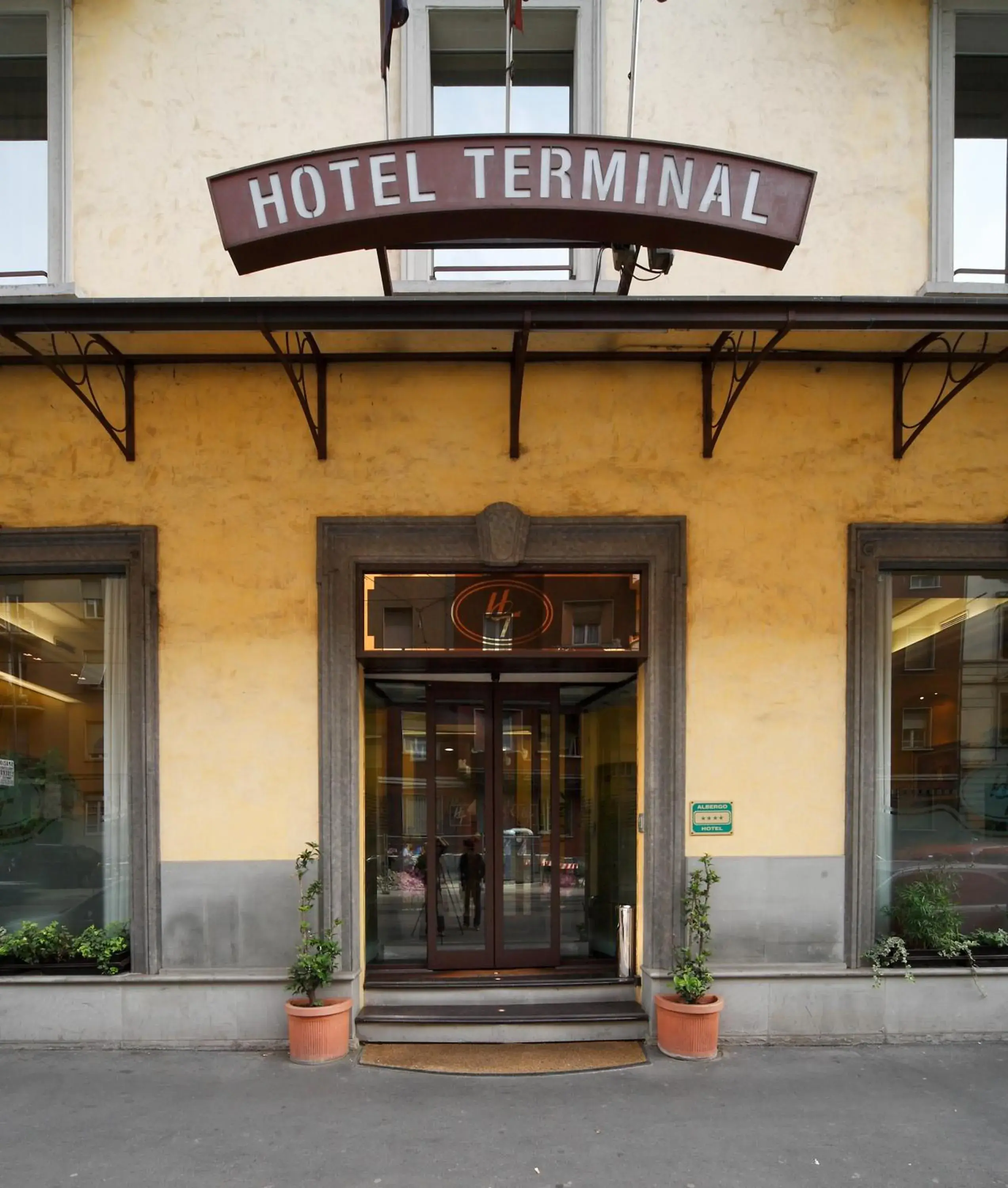 Facade/entrance in Hotel Terminal Facade/entrance in Hotel Terminal