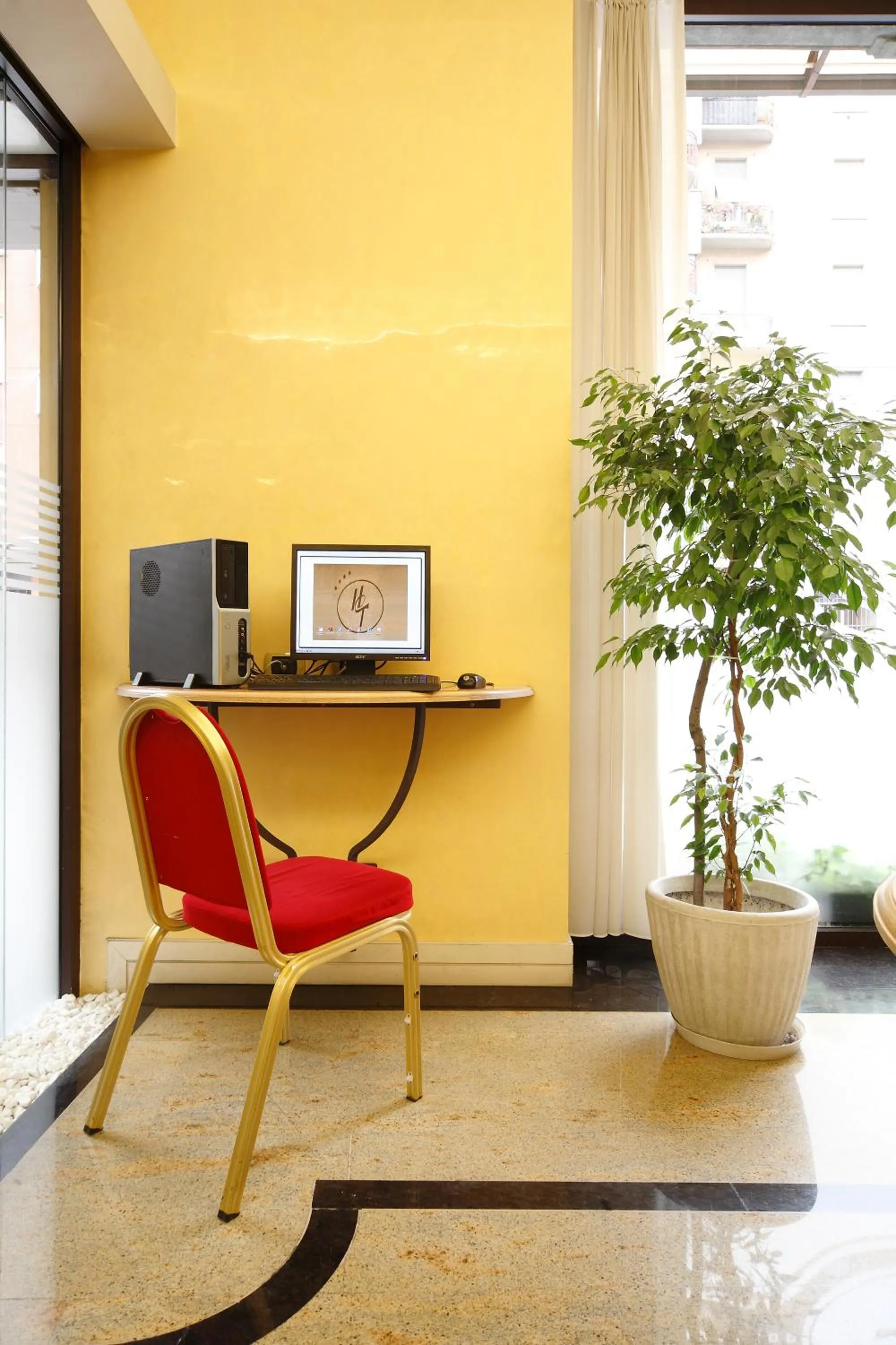 TV and multimedia in Hotel Terminal