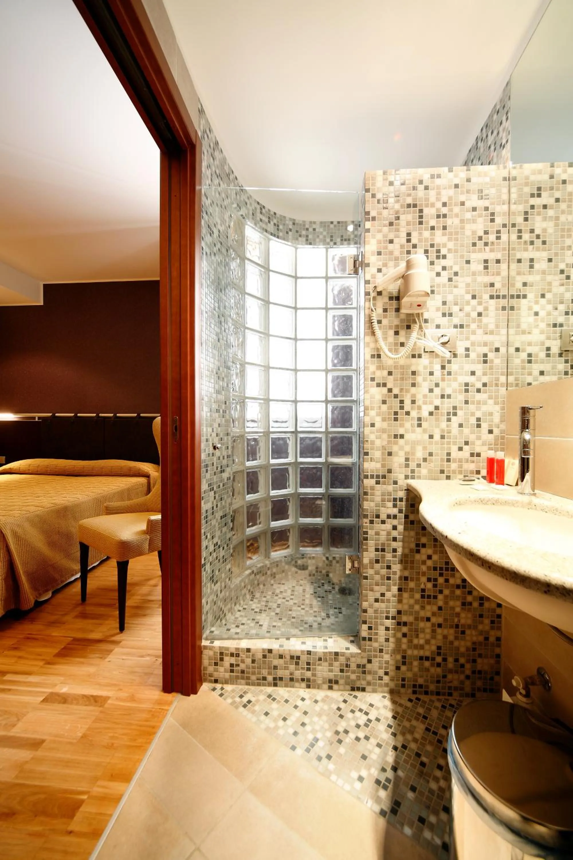 Bathroom in Hotel Terminal