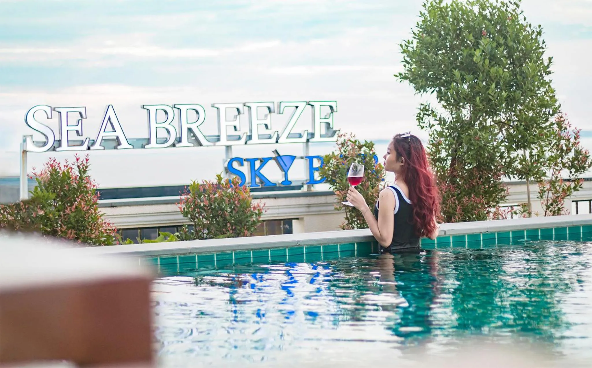 Swimming pool in Sea Breeze Hotel & Villa