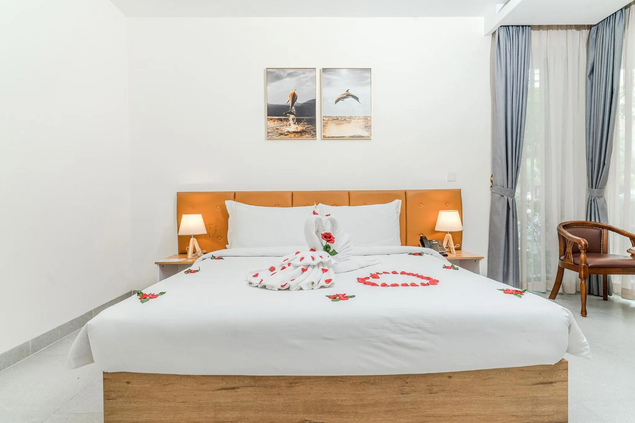 Bedroom, Bed in Sea Breeze Hotel & Villa