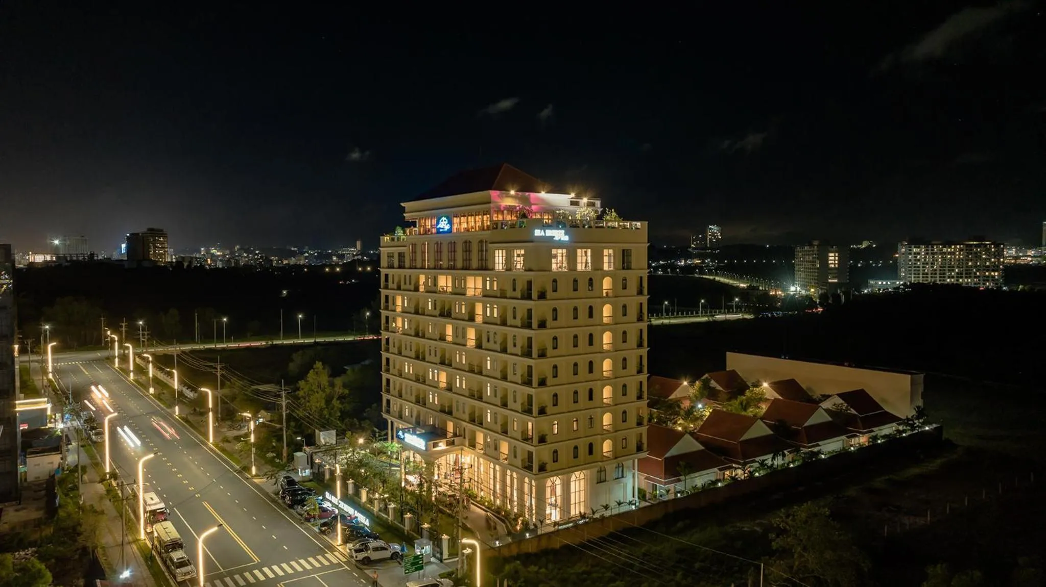 Property building in Sea Breeze Hotel & Villa